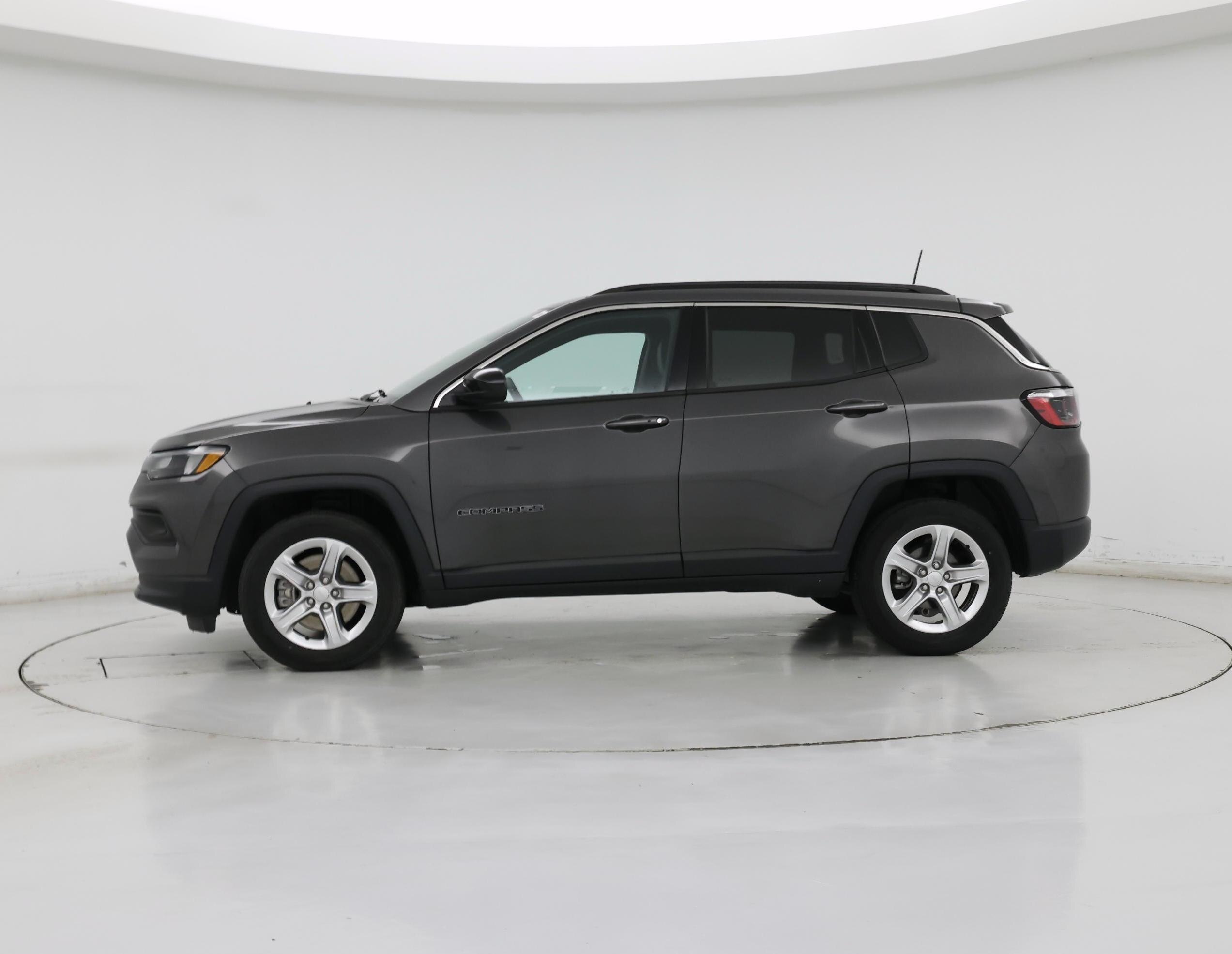 Thumbnail: 2023 Jeep Compass - 3