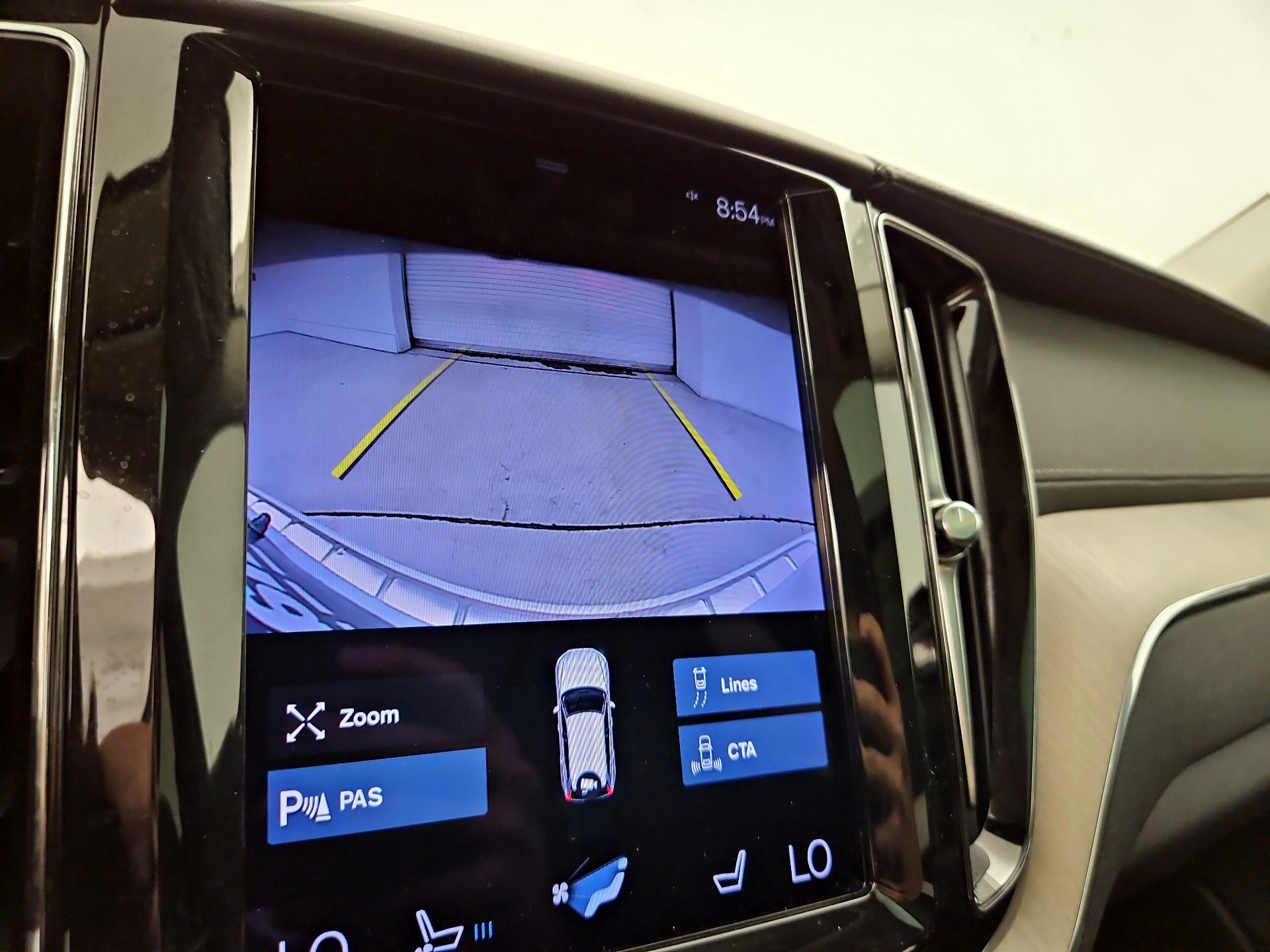 Thumbnail: 2021 Volvo XC60 - 15