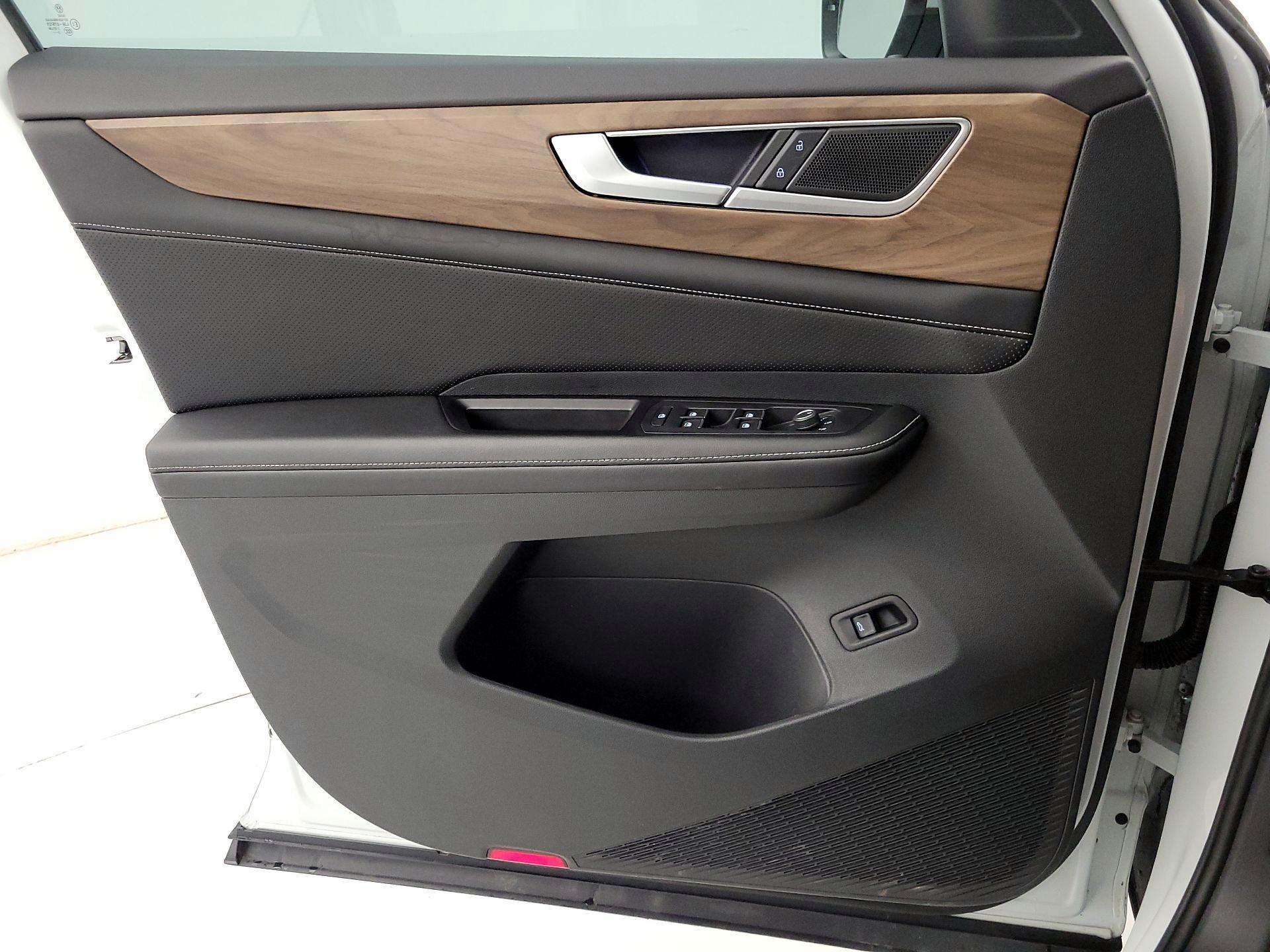 Thumbnail: 2024 Volkswagen Atlas - 12