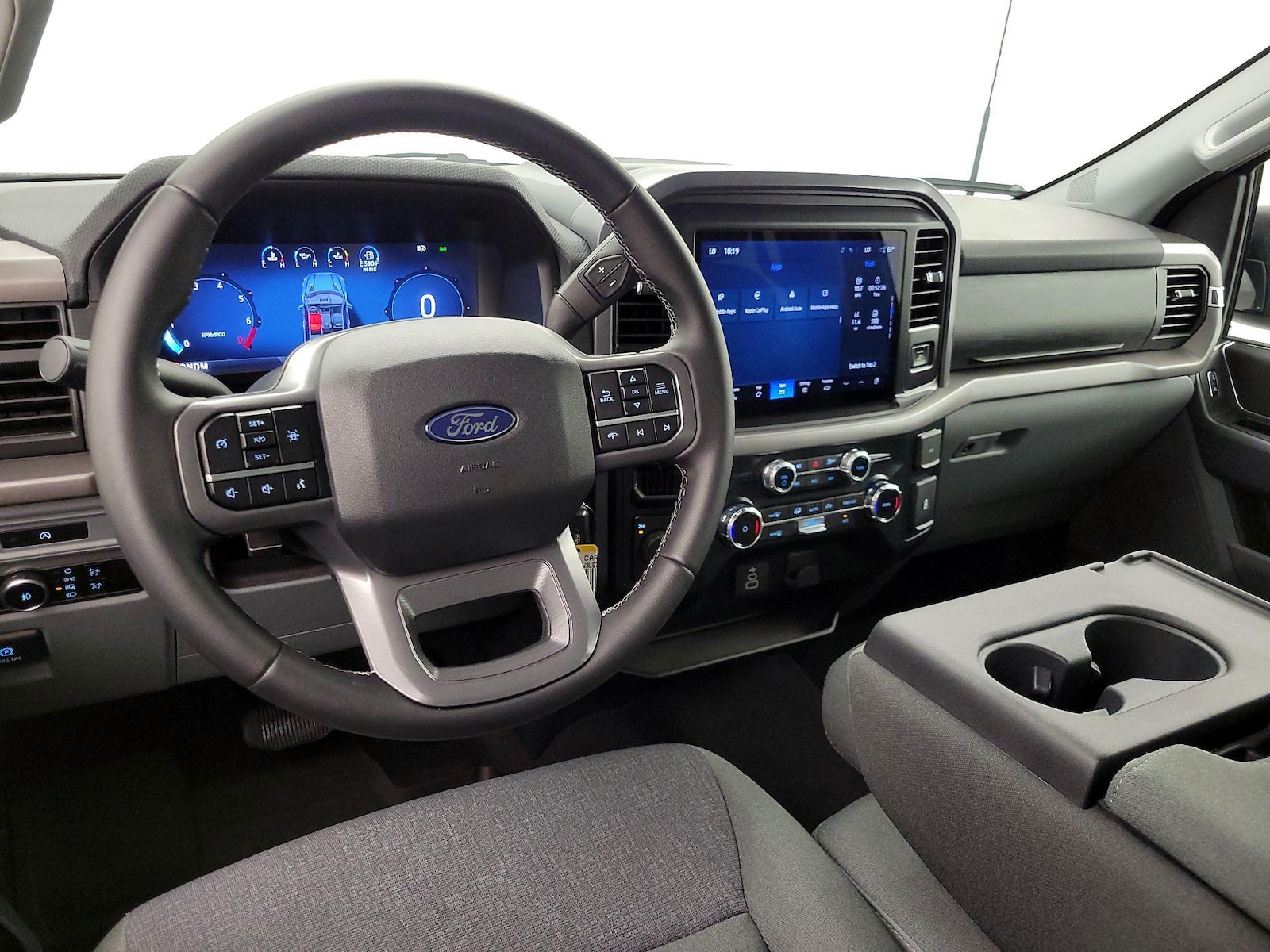 2025 Ford F-150 XLT - Photo 10