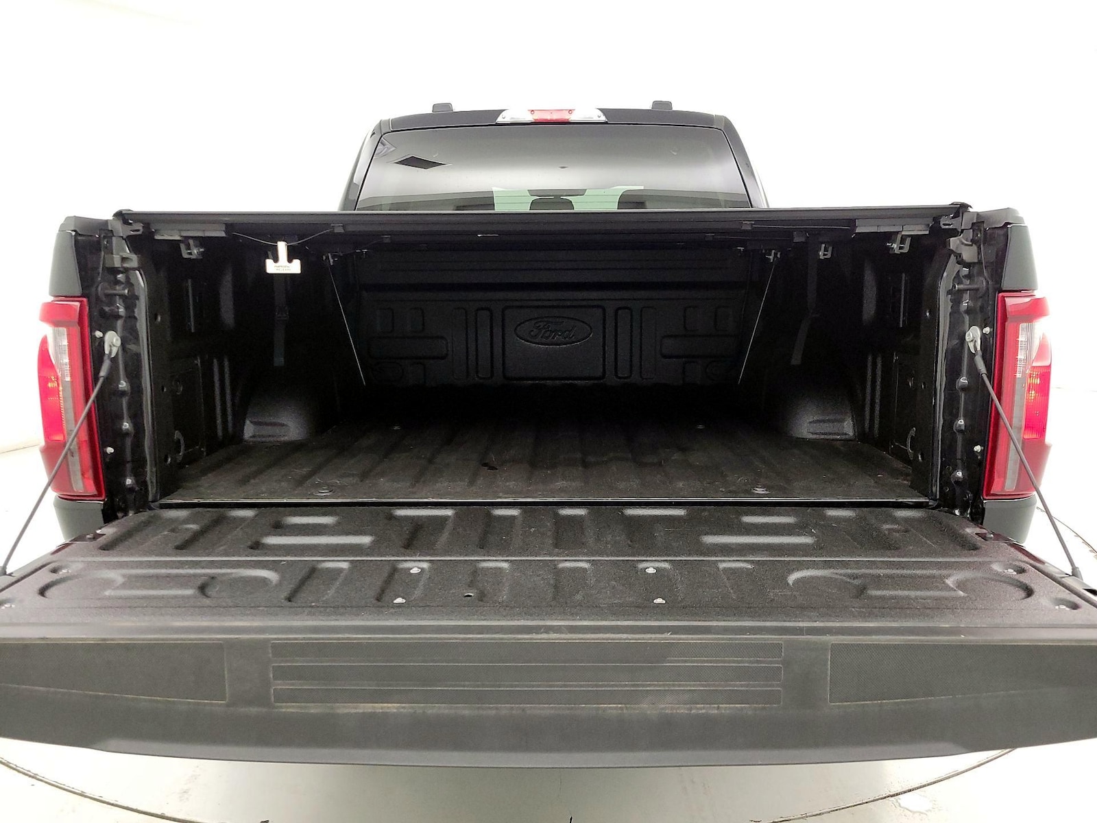 2025 Ford F-150 XLT - Photo 21