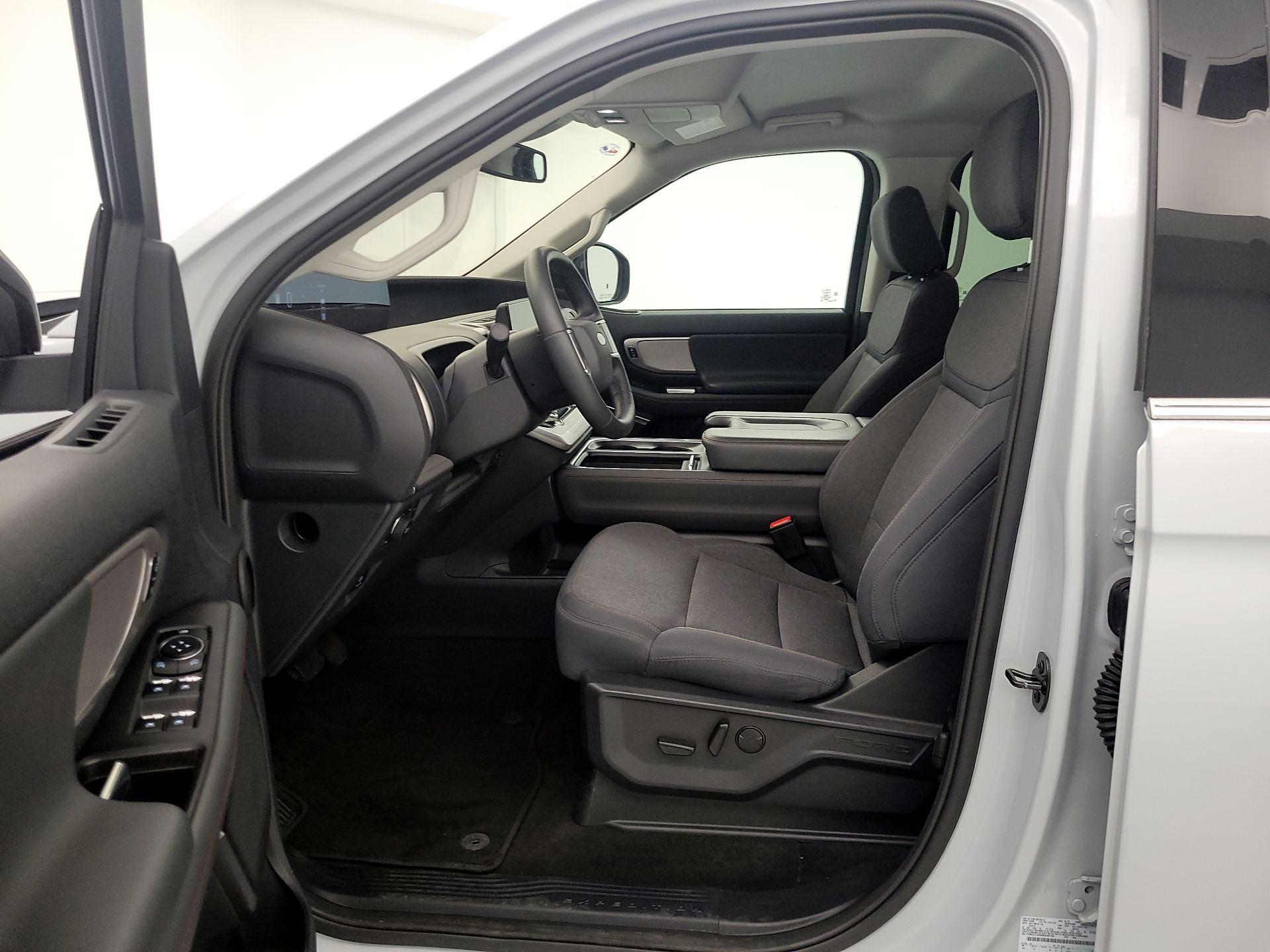 Thumbnail: 2025 Ford Expedition - 11
