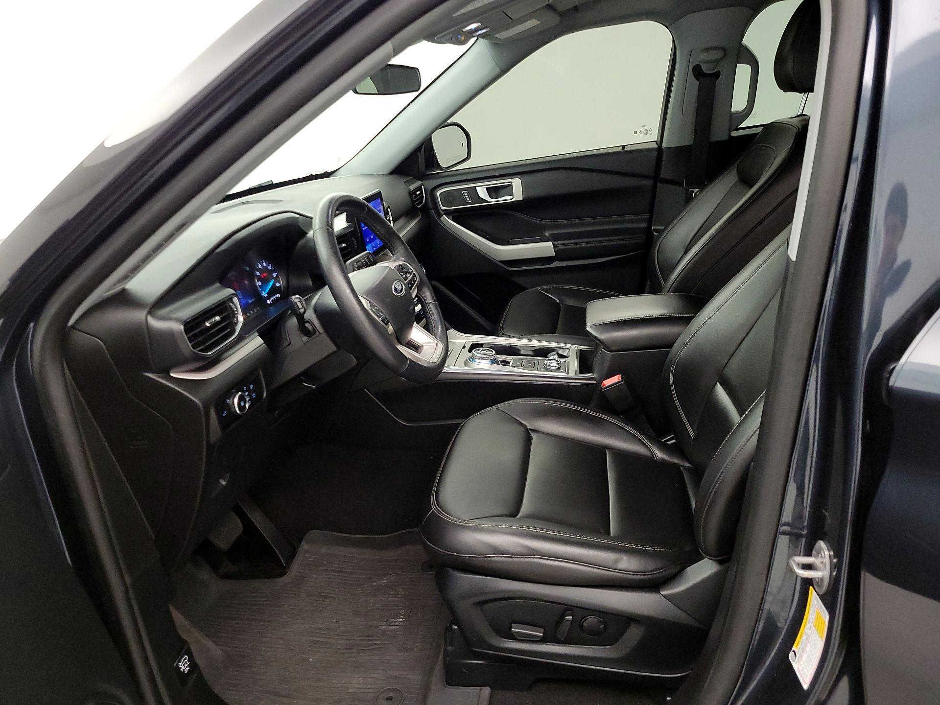 Thumbnail: 2023 Ford Explorer - 11
