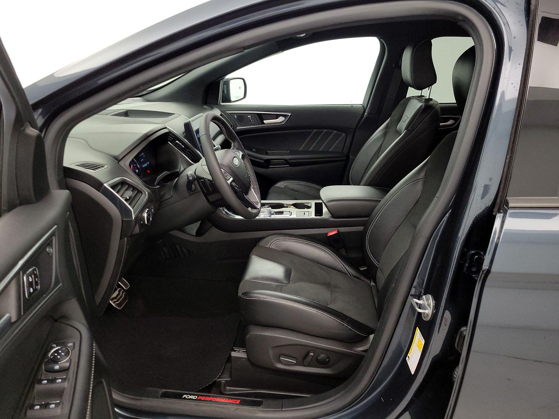 Thumbnail: 2023 Ford Edge - 11