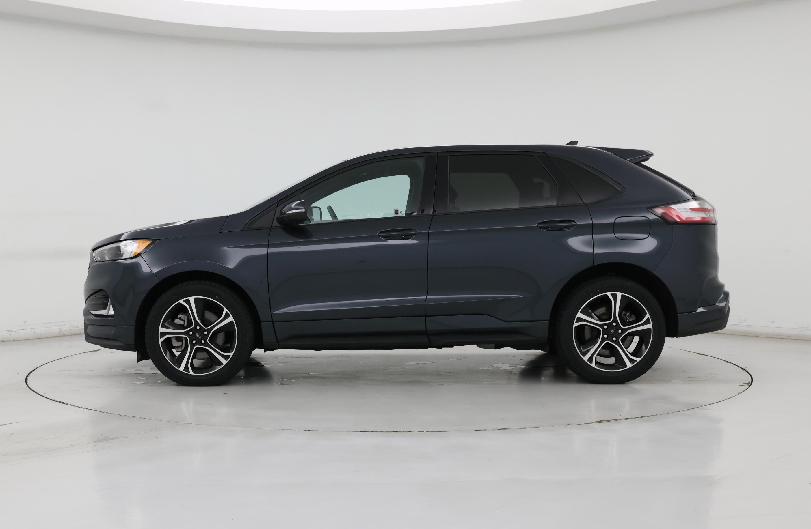 Thumbnail: 2023 Ford Edge - 3