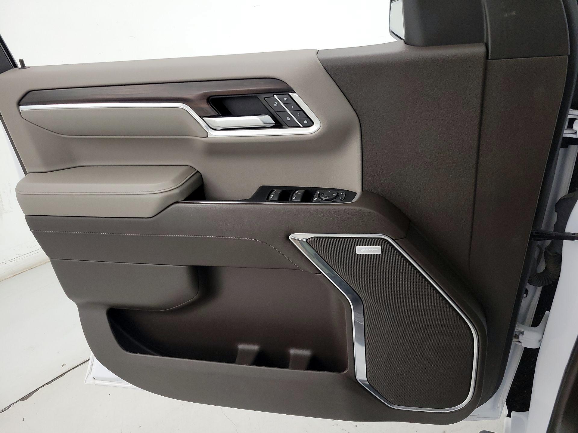 Thumbnail: 2023 GMC Sierra 1500 - 12