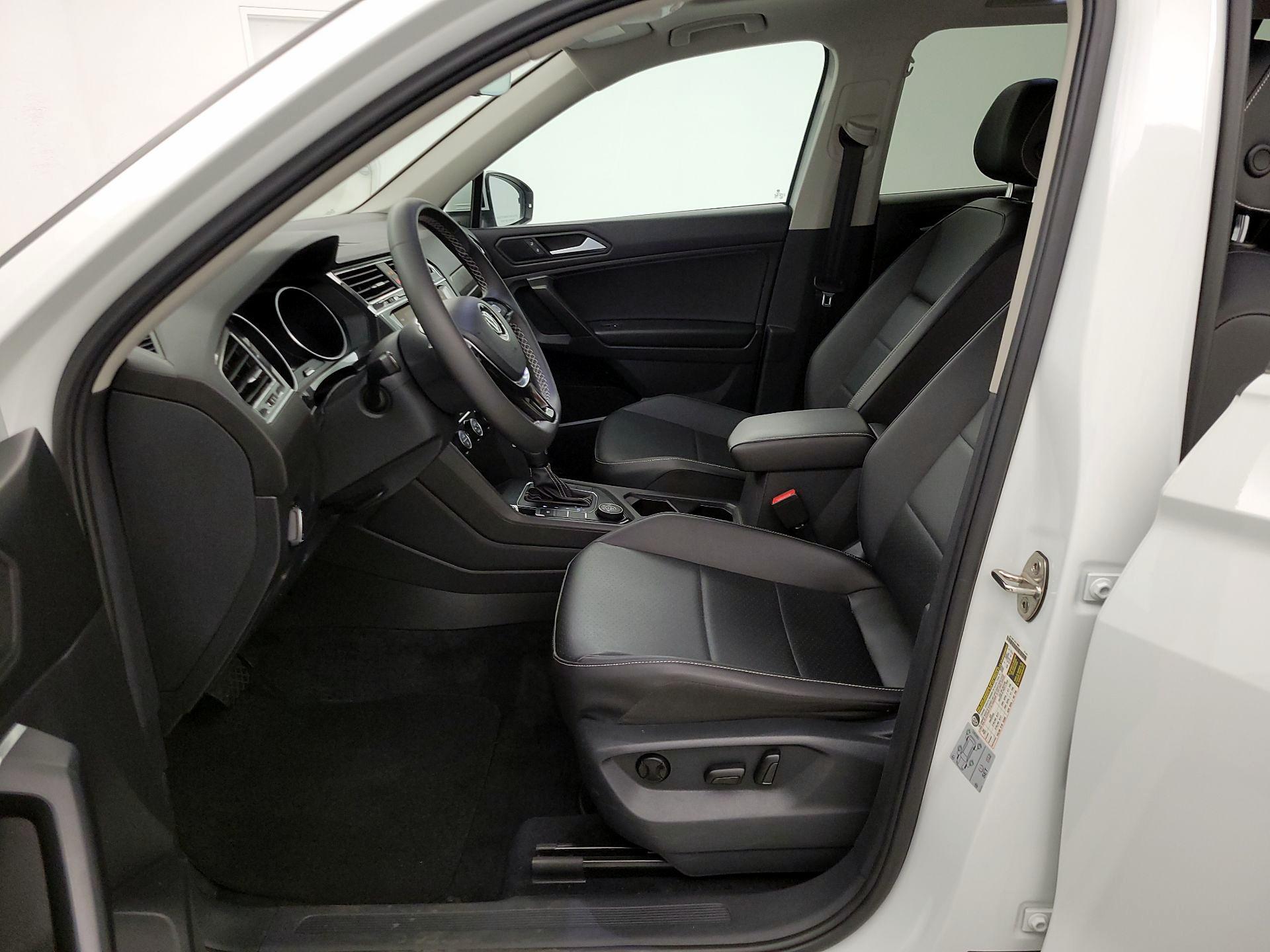 Thumbnail: 2021 Volkswagen Tiguan - 11