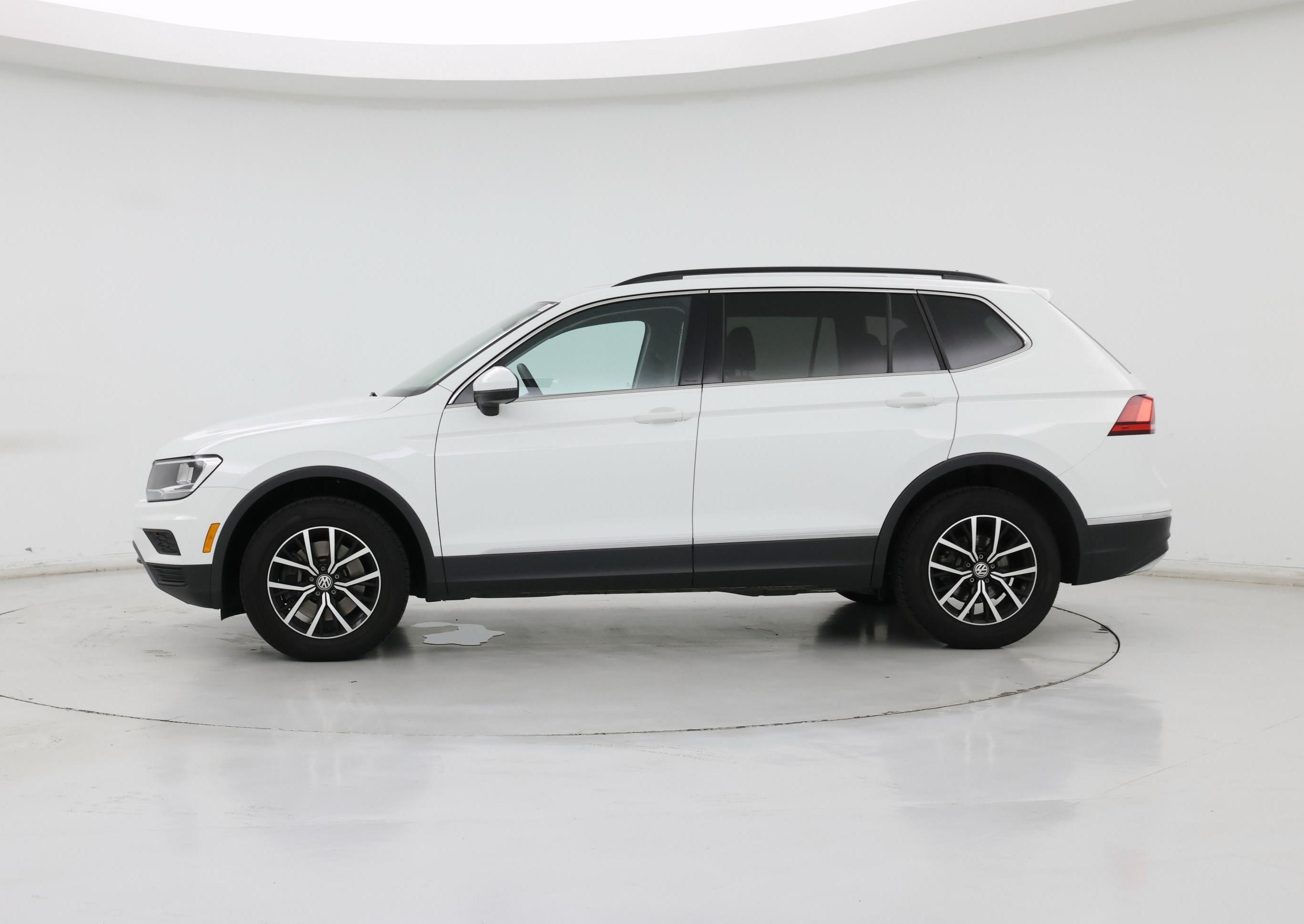 Thumbnail: 2021 Volkswagen Tiguan - 3