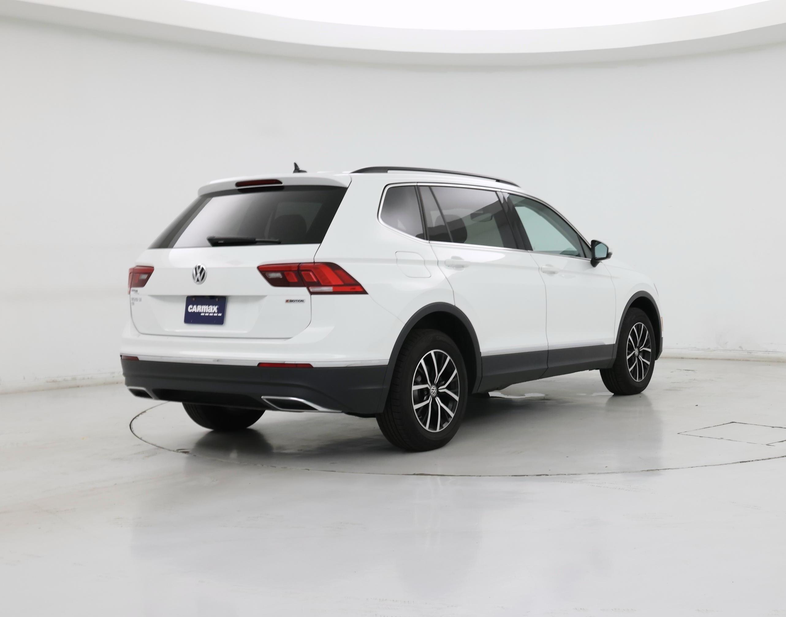 Thumbnail: 2021 Volkswagen Tiguan - 8