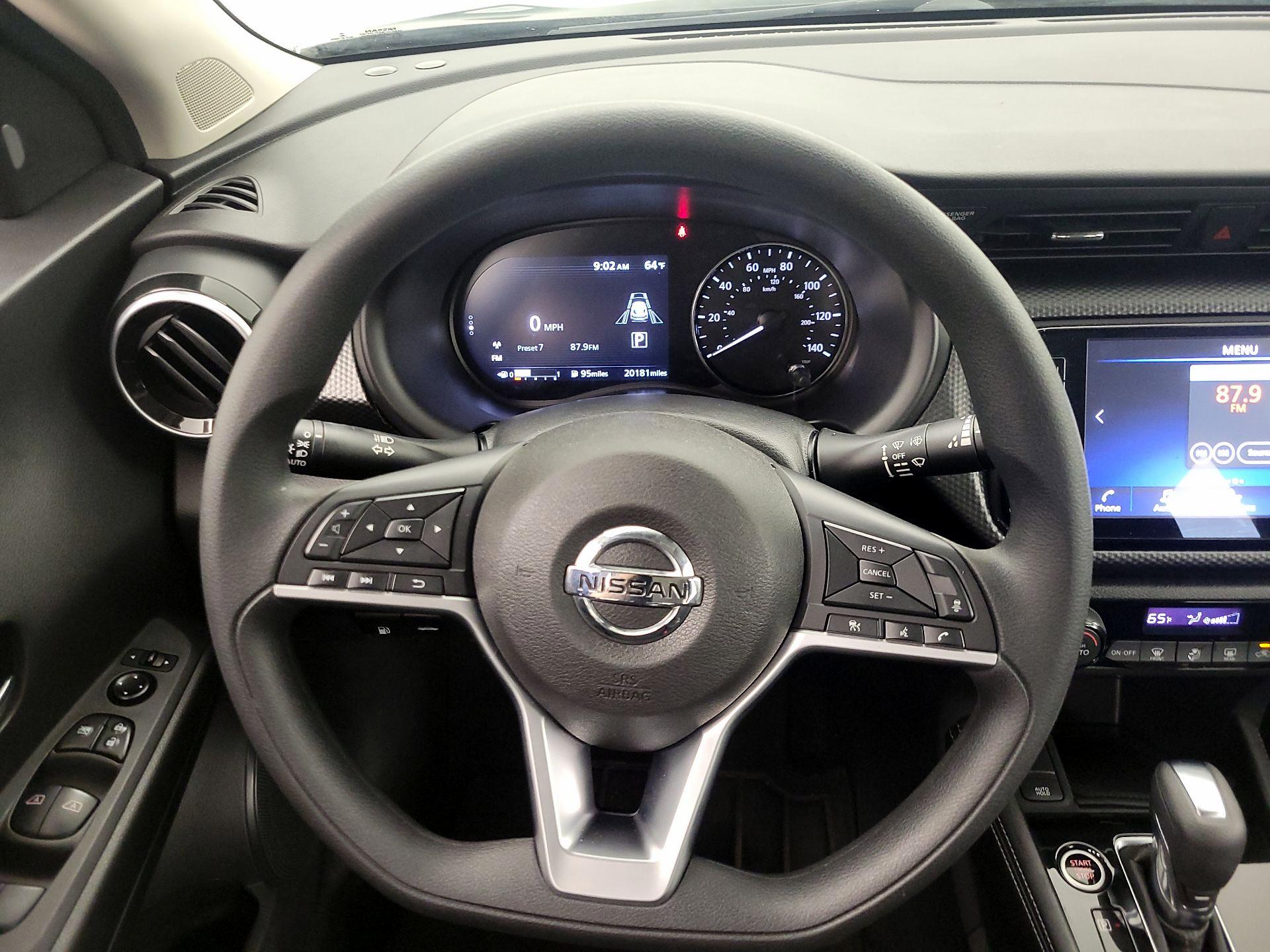 Thumbnail: 2021 Nissan Kicks - 10