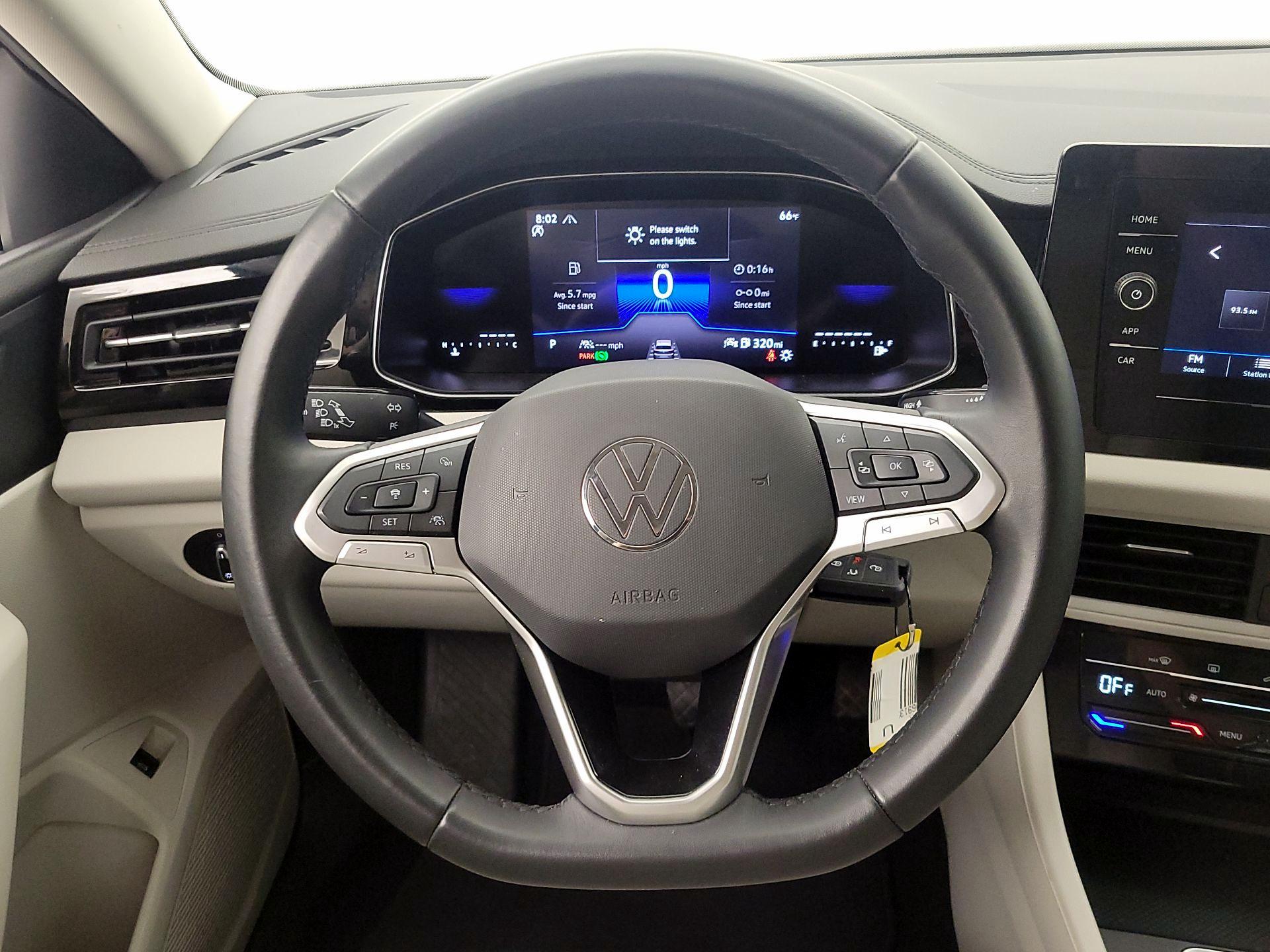 Thumbnail: 2025 Volkswagen Jetta - 10