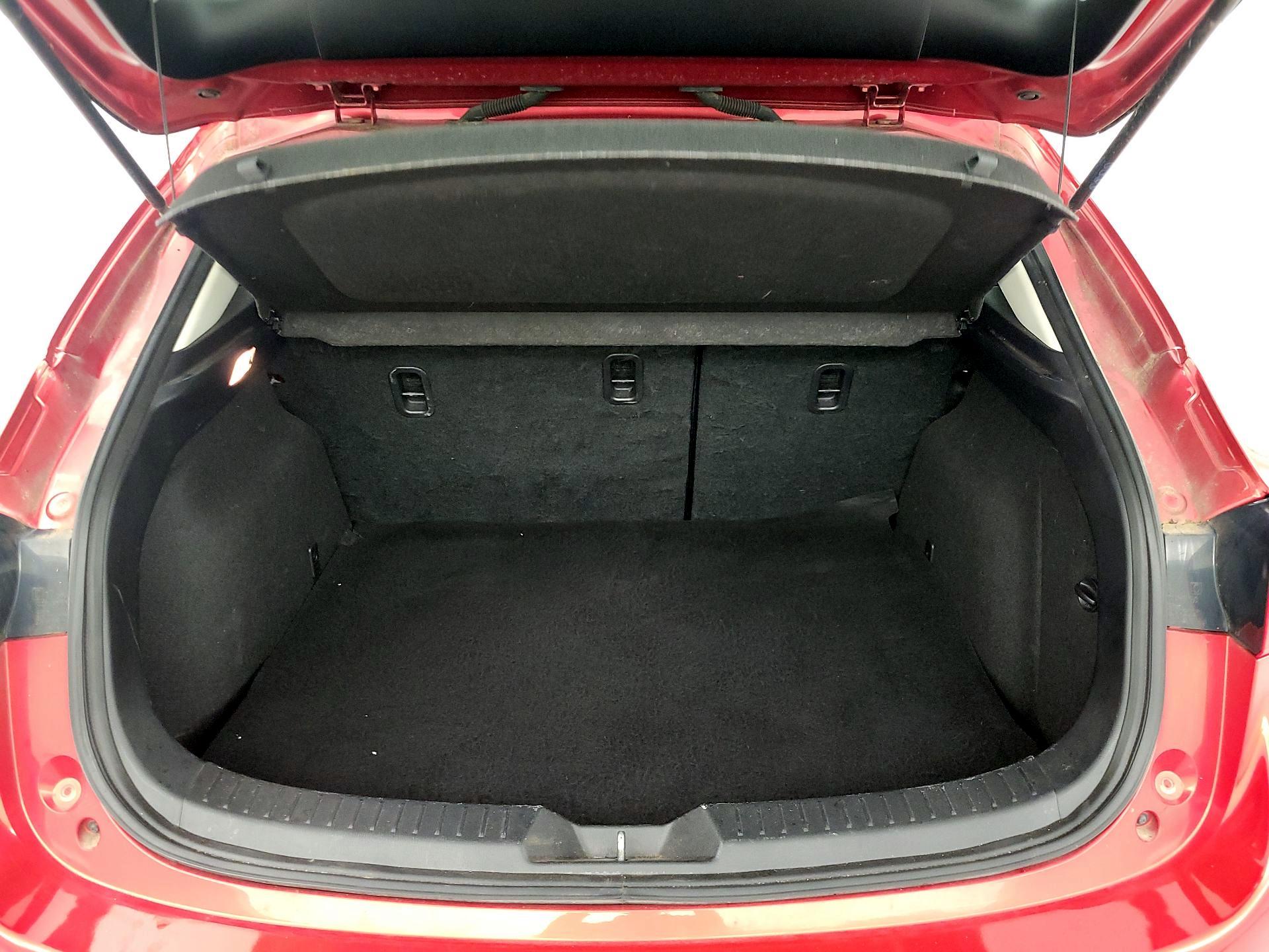 Thumbnail: 2018 Mazda Mazda3 - 19