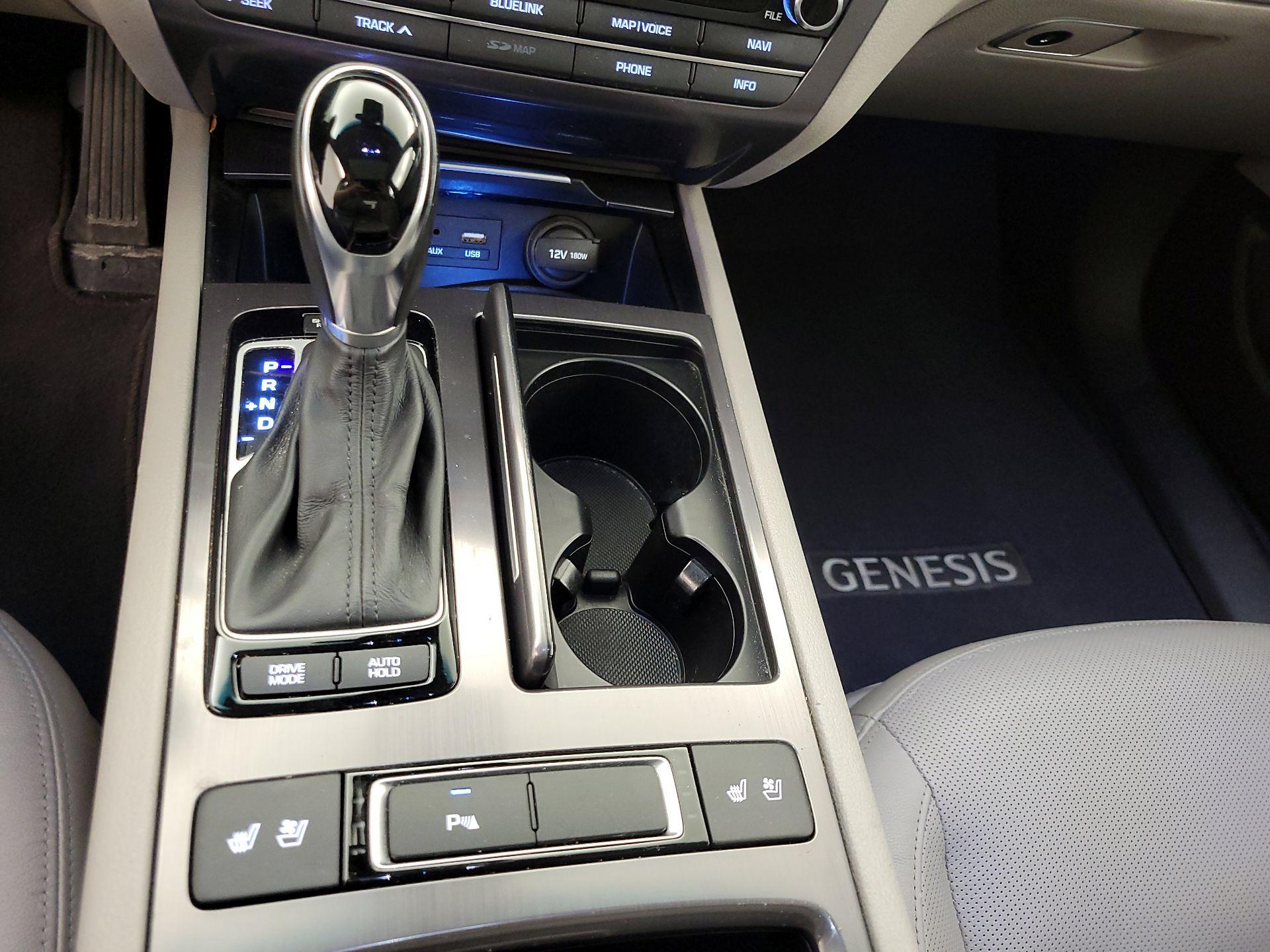 Thumbnail: 2017 Genesis G80 - 18