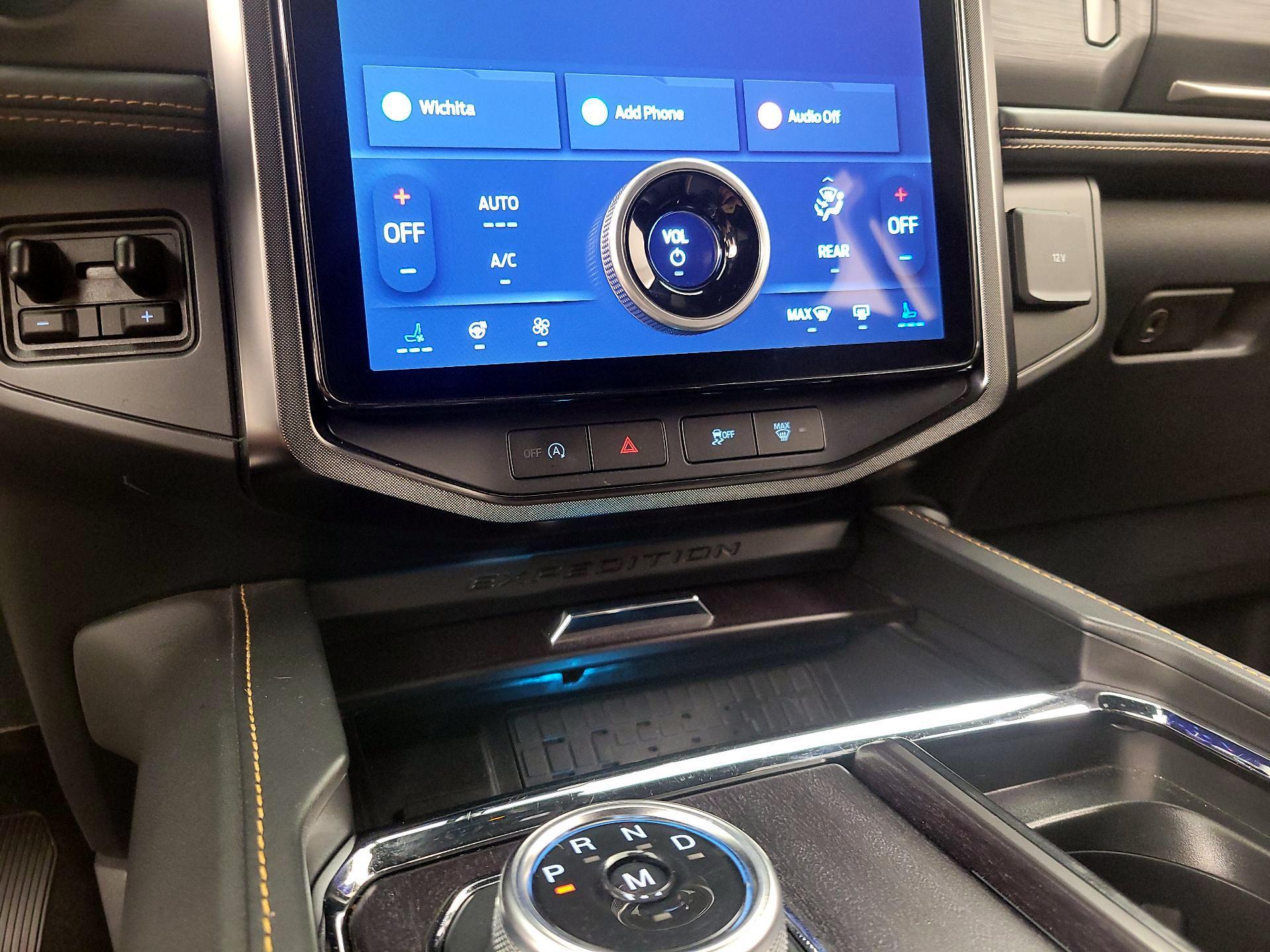 Thumbnail: 2022 Ford Expedition MAX - 17