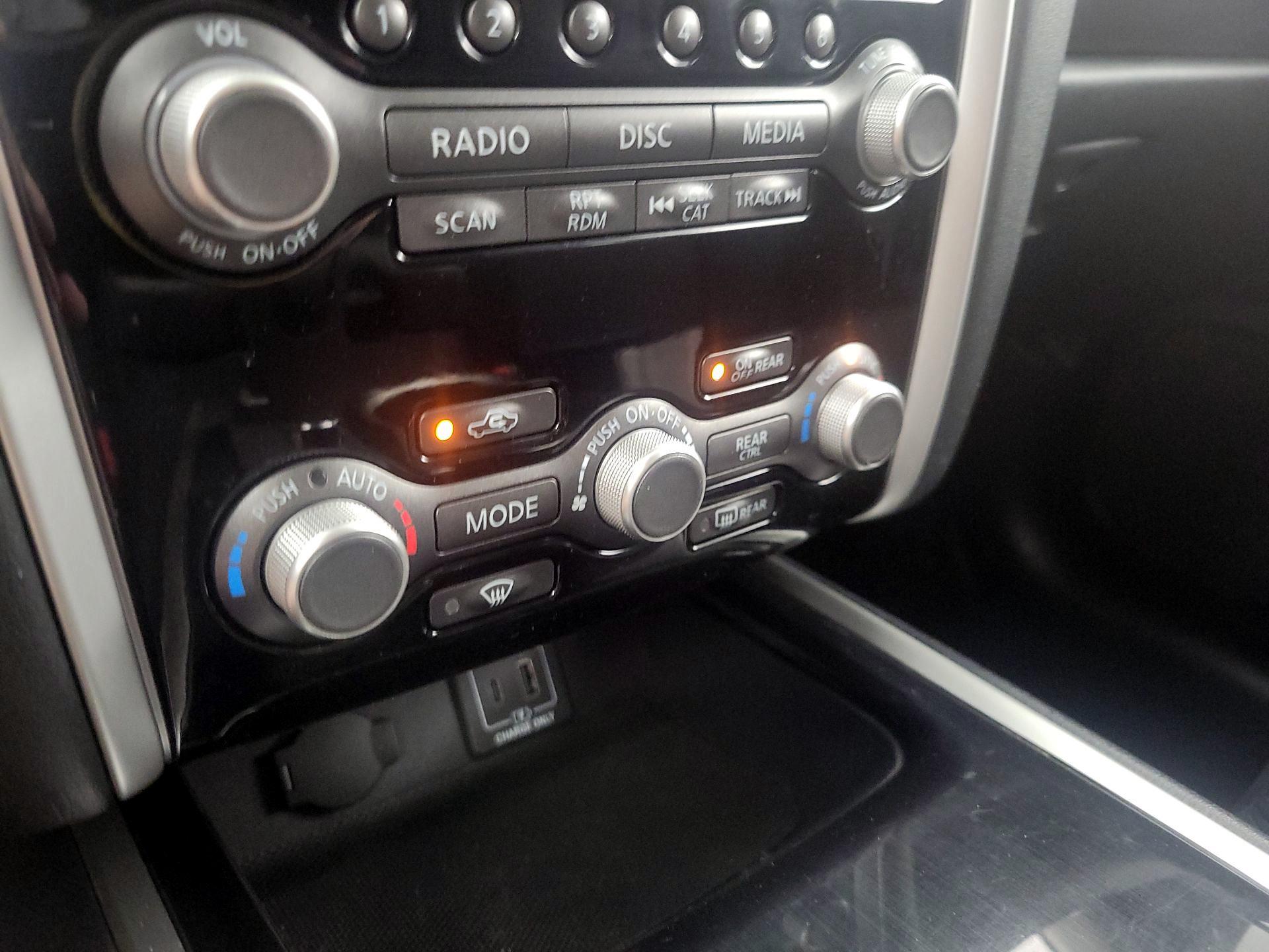 Thumbnail: 2019 Nissan Pathfinder - 15