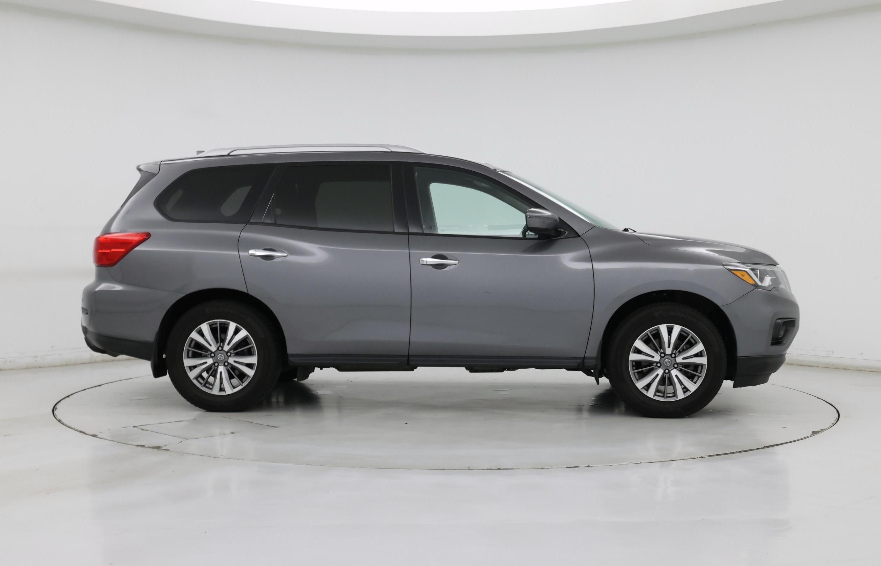 Thumbnail: 2019 Nissan Pathfinder - 7