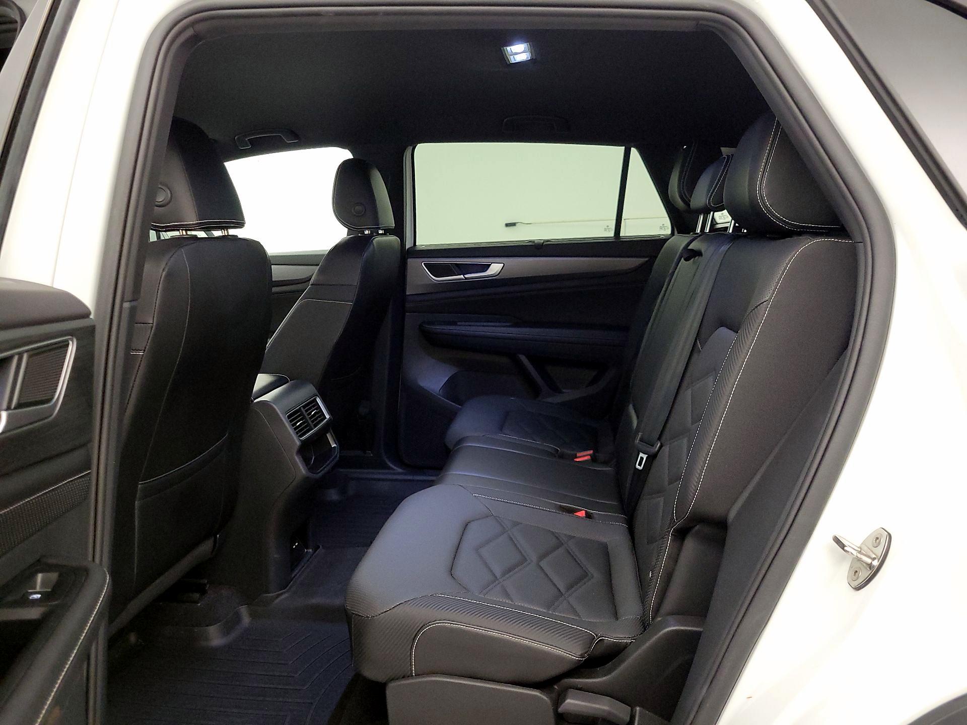 Thumbnail: 2024 Volkswagen Atlas - 19