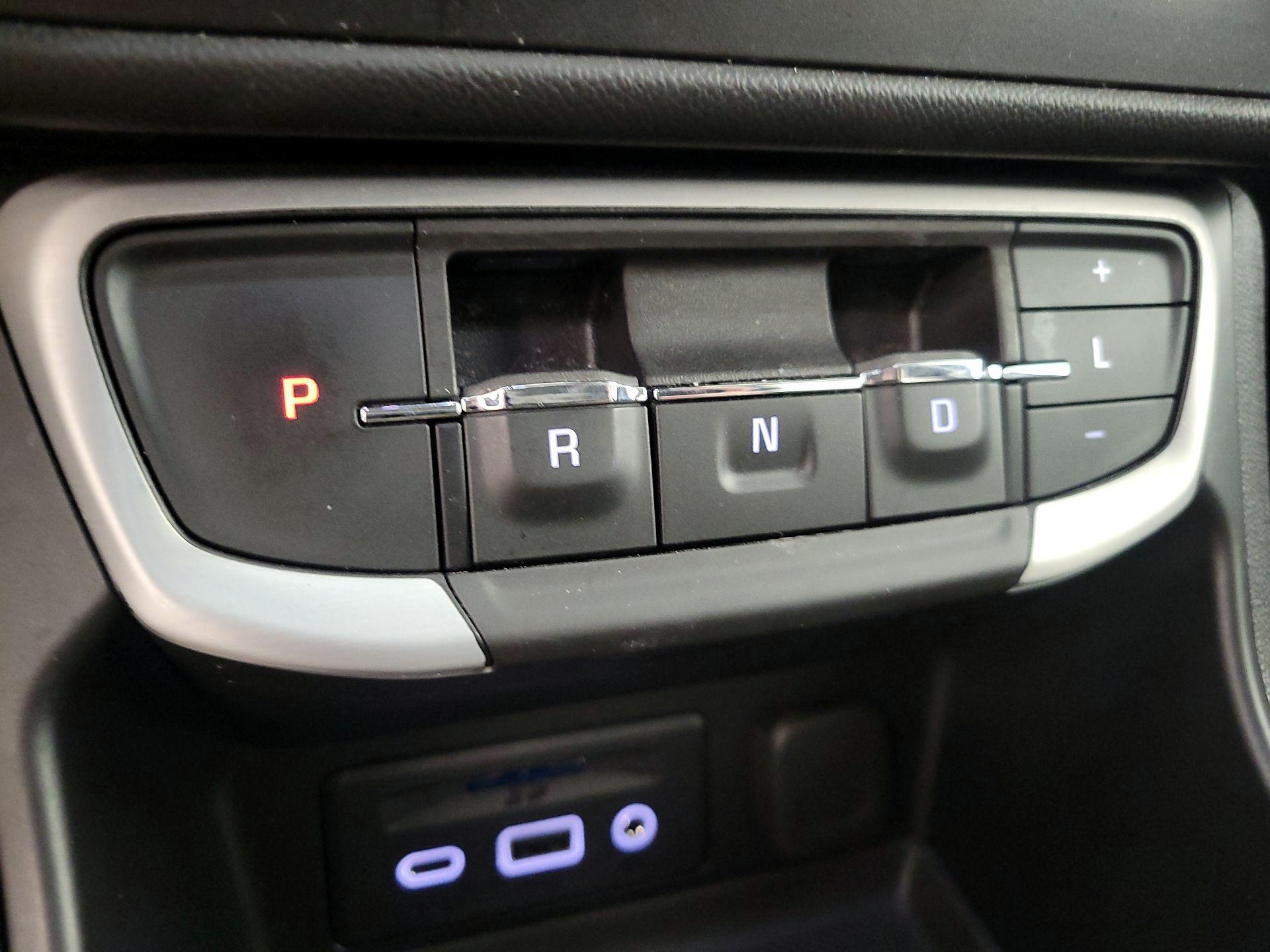 Thumbnail: 2023 GMC Terrain - 17