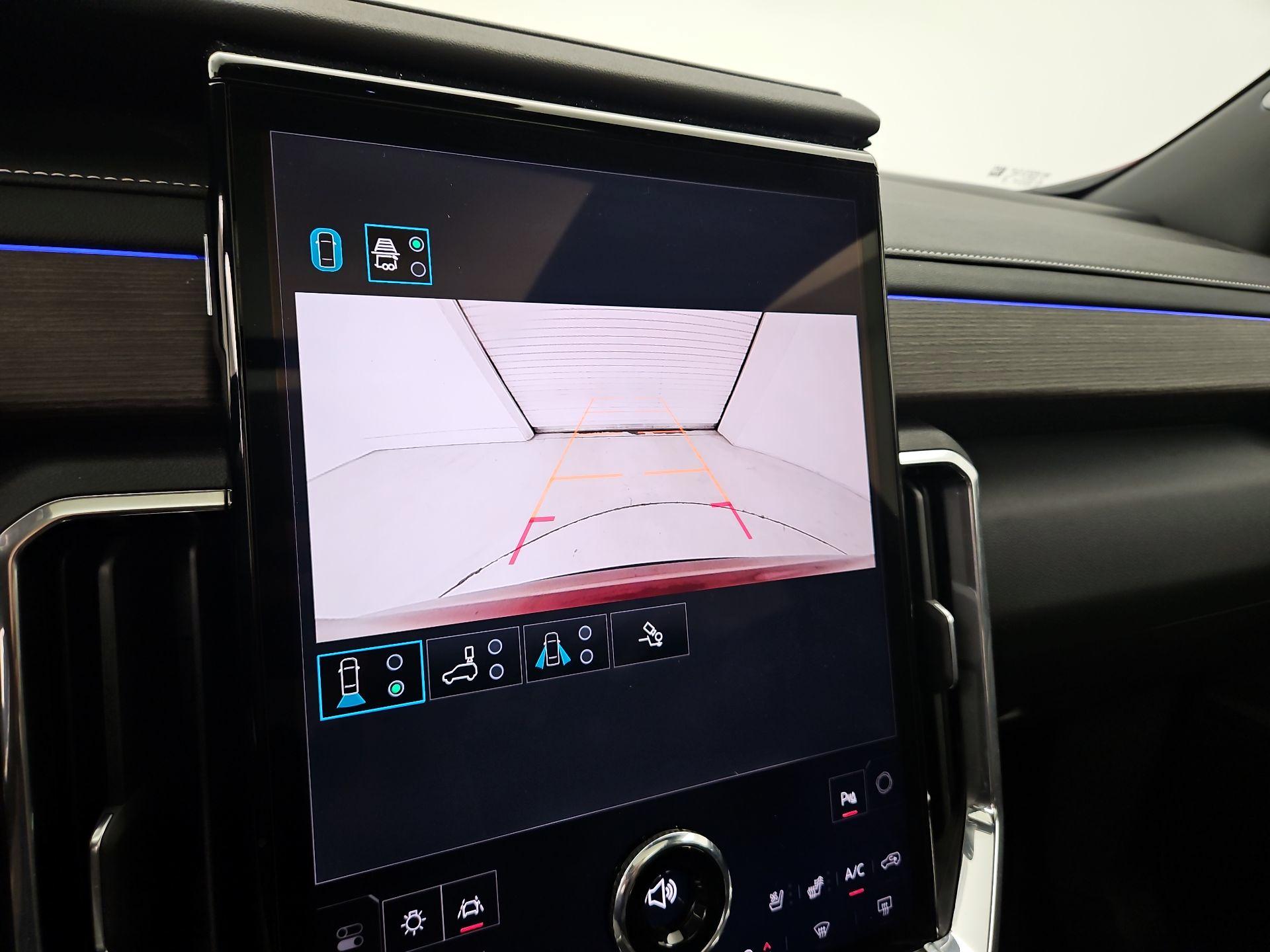 Thumbnail: 2025 GMC Acadia - 15