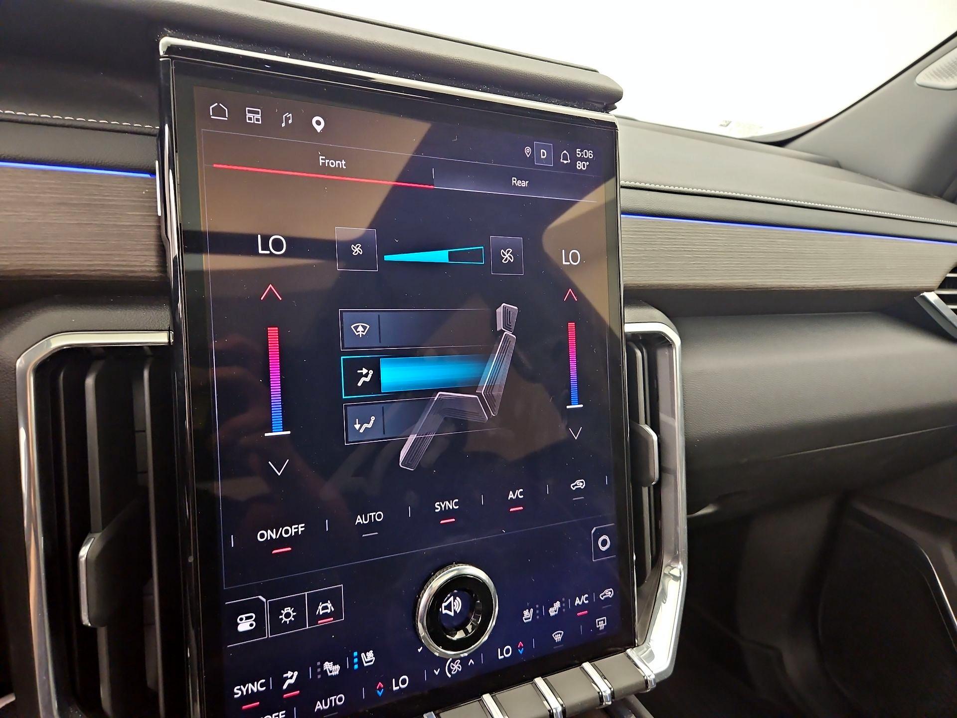 Thumbnail: 2025 GMC Acadia - 17