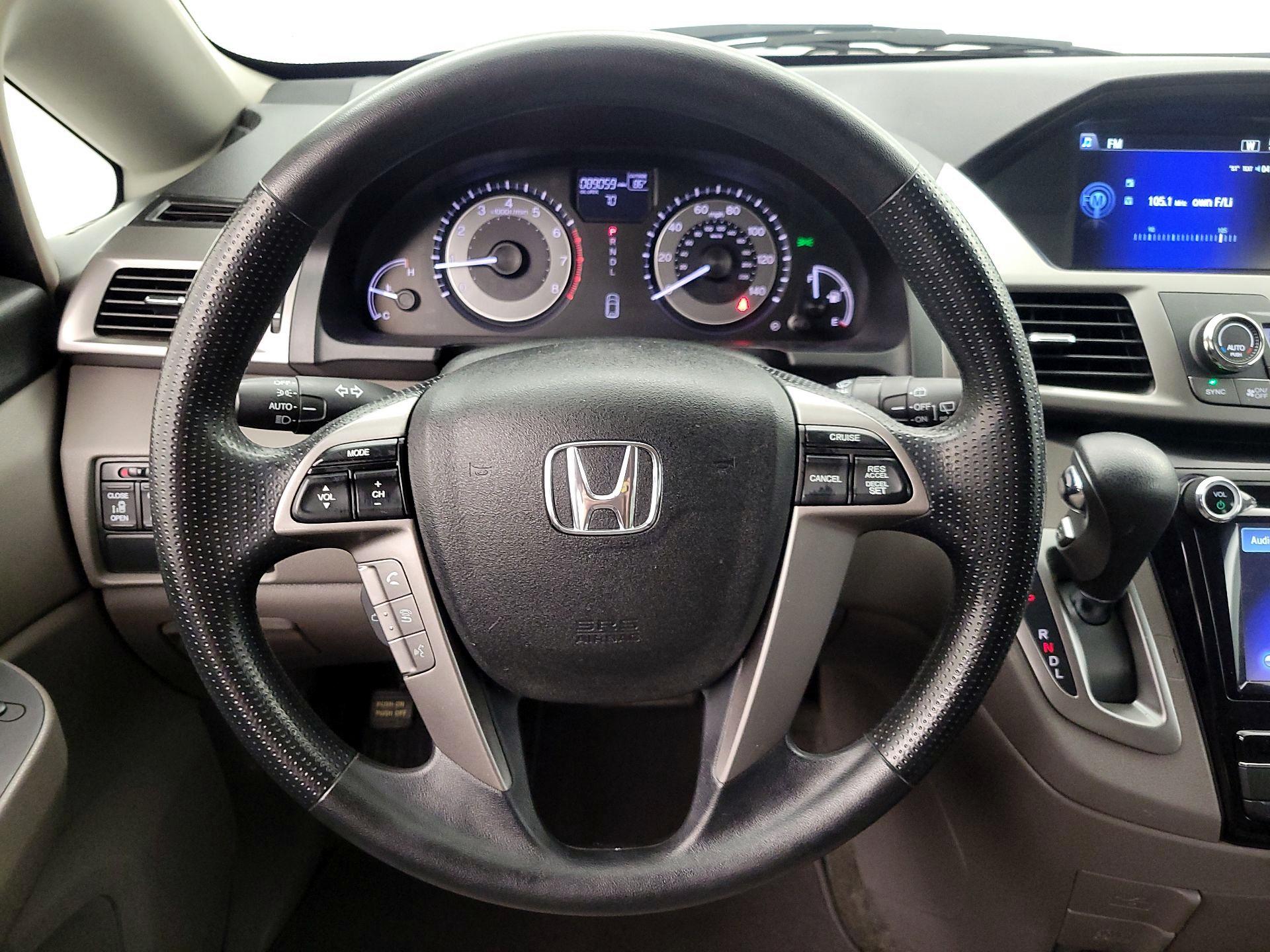 Thumbnail: 2016 Honda Odyssey - 10