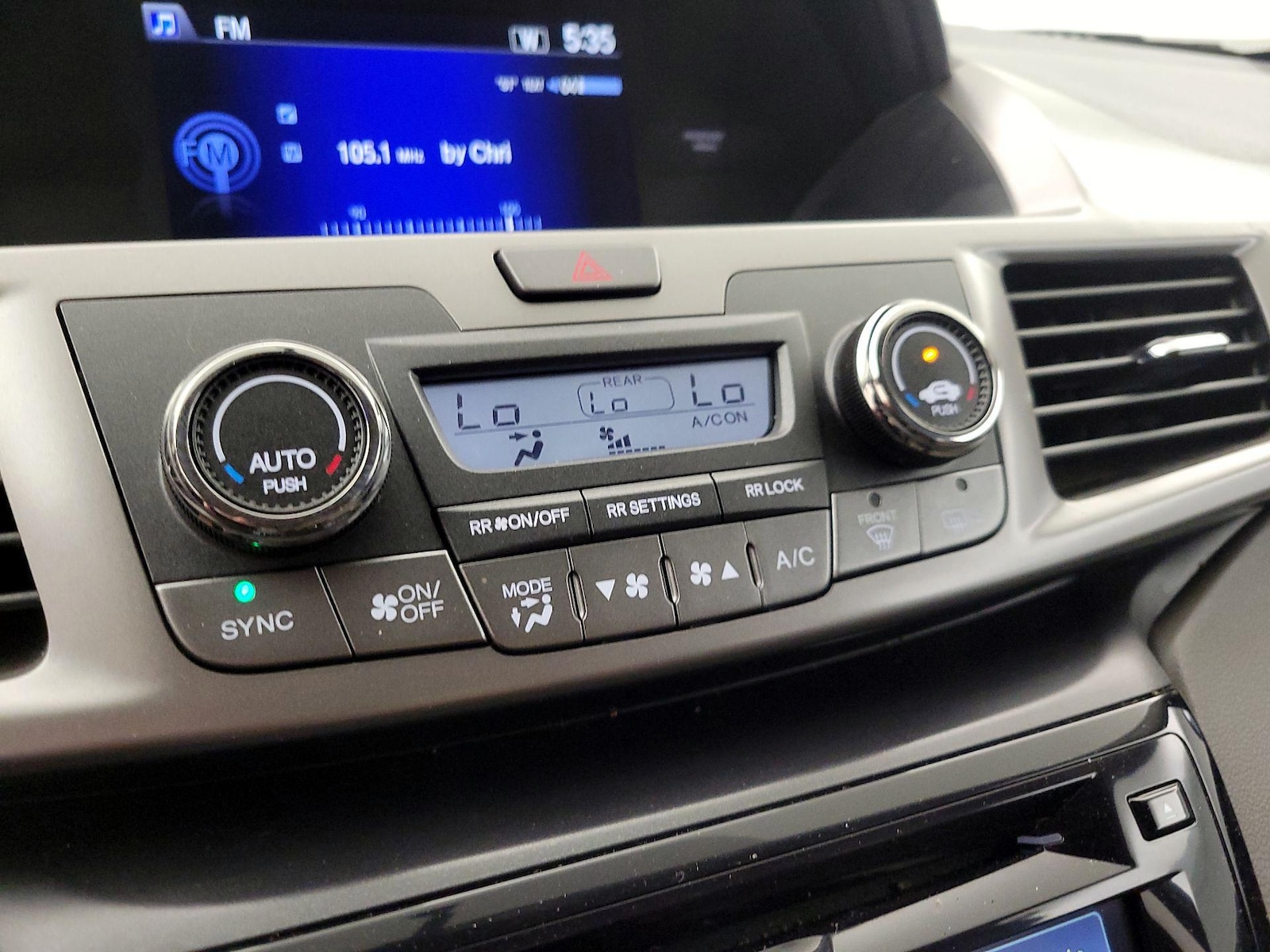 2016 Honda Odyssey EX - Photo 17