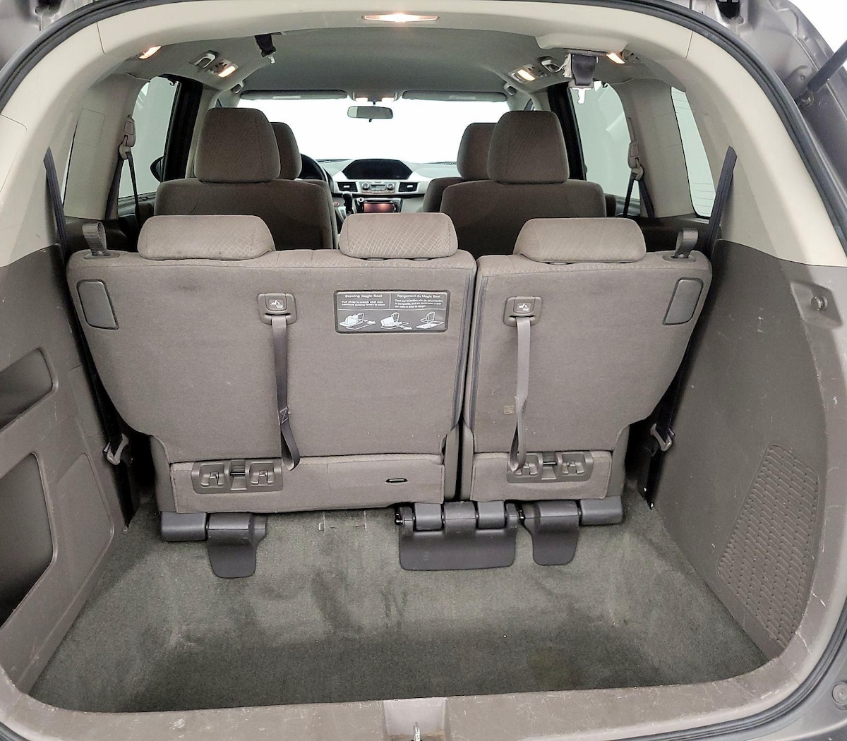 Trunk/Cargo (Seats Up)