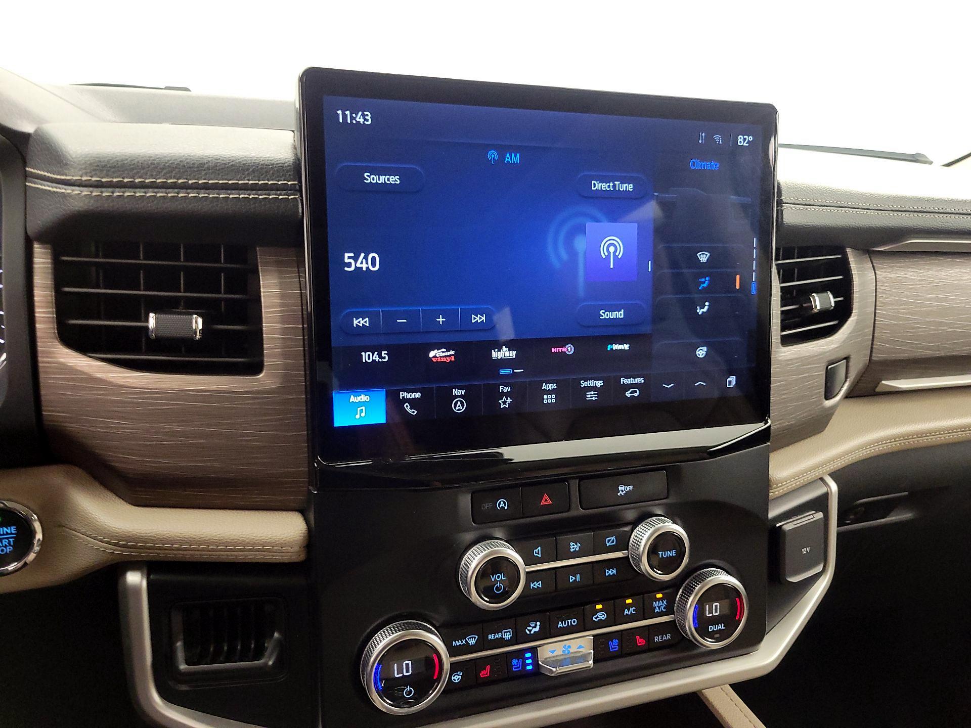 Thumbnail: 2024 Ford Expedition - 16
