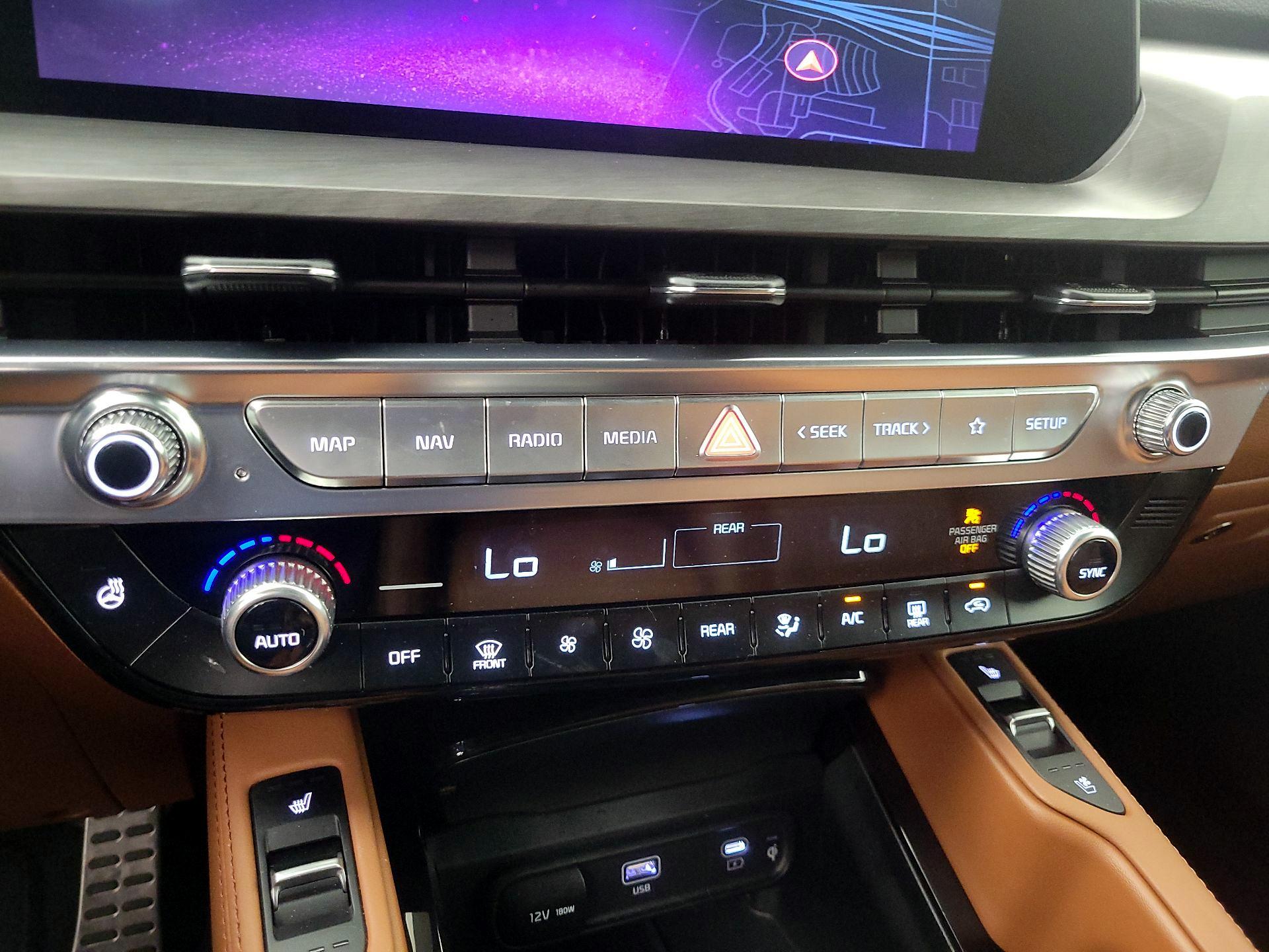 Thumbnail: 2024 Kia Telluride - 17