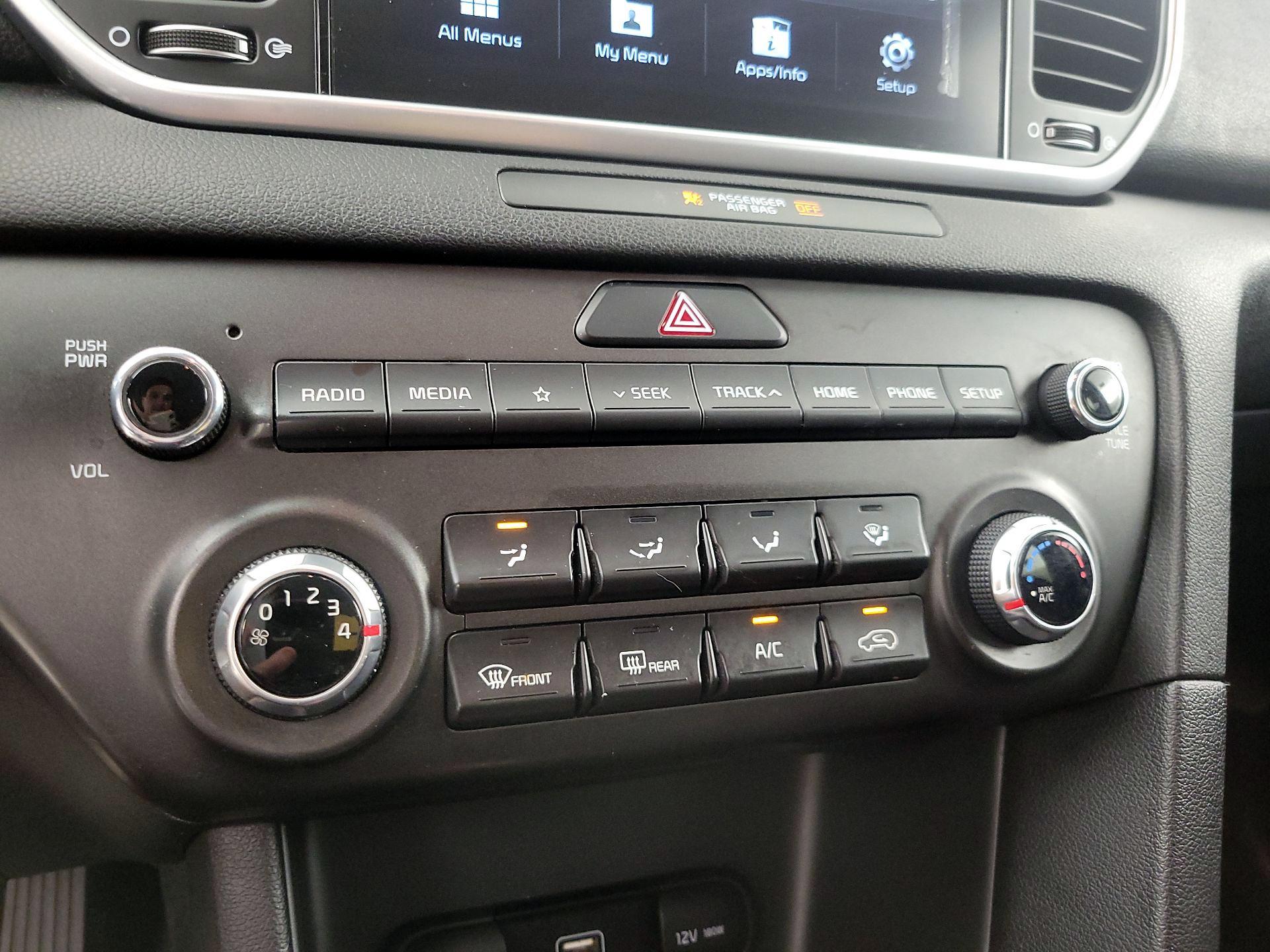 Thumbnail: 2021 Kia Sportage - 16