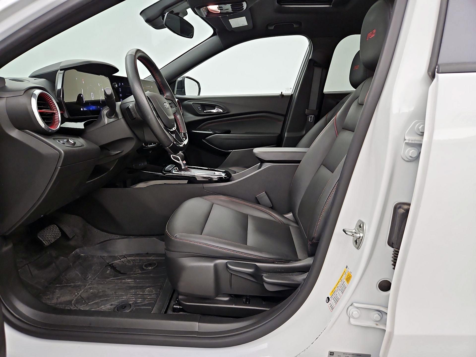 Thumbnail: 2024 Chevrolet Trax - 11