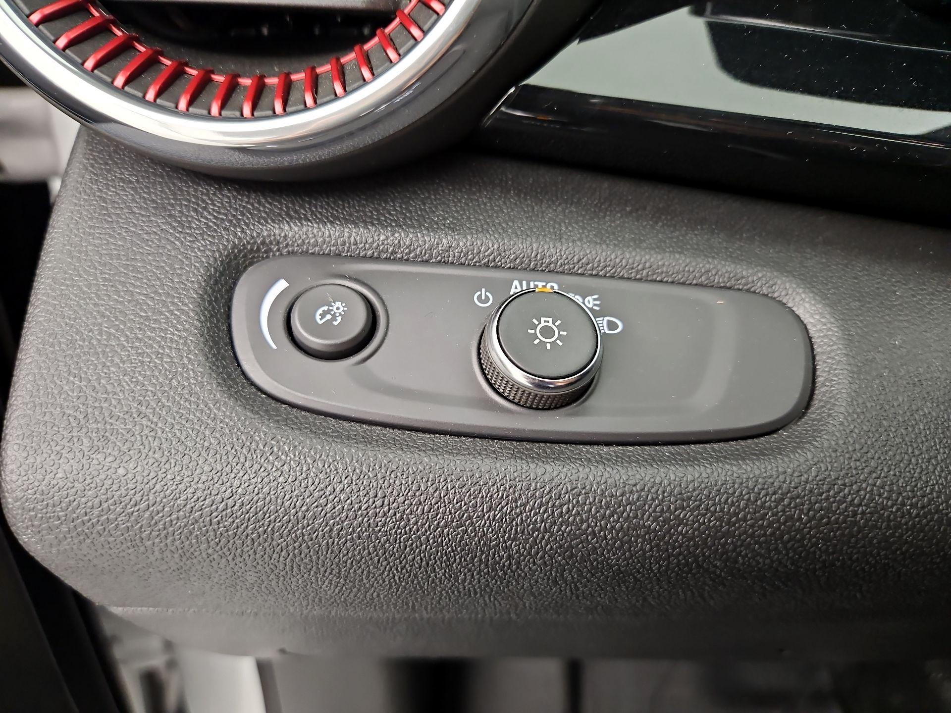 Thumbnail: 2024 Chevrolet Trax - 13