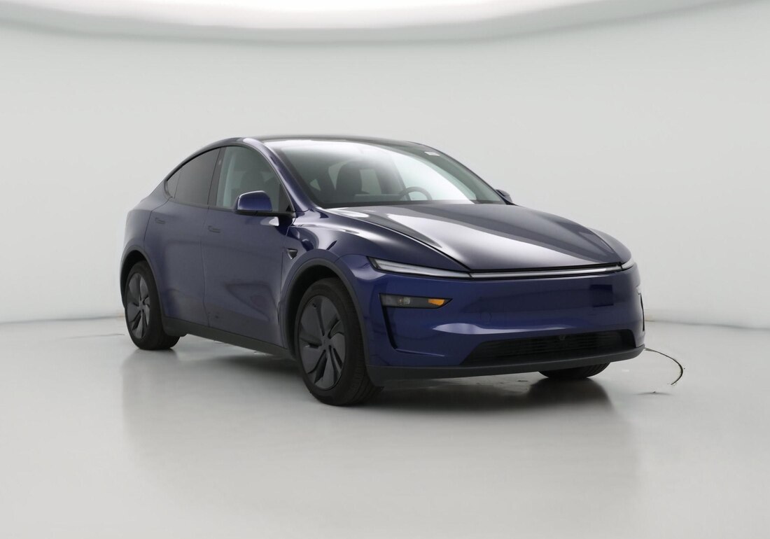 2026 Tesla Model Y Premium Rear-Wheel Drive in Blue — CarMax photo