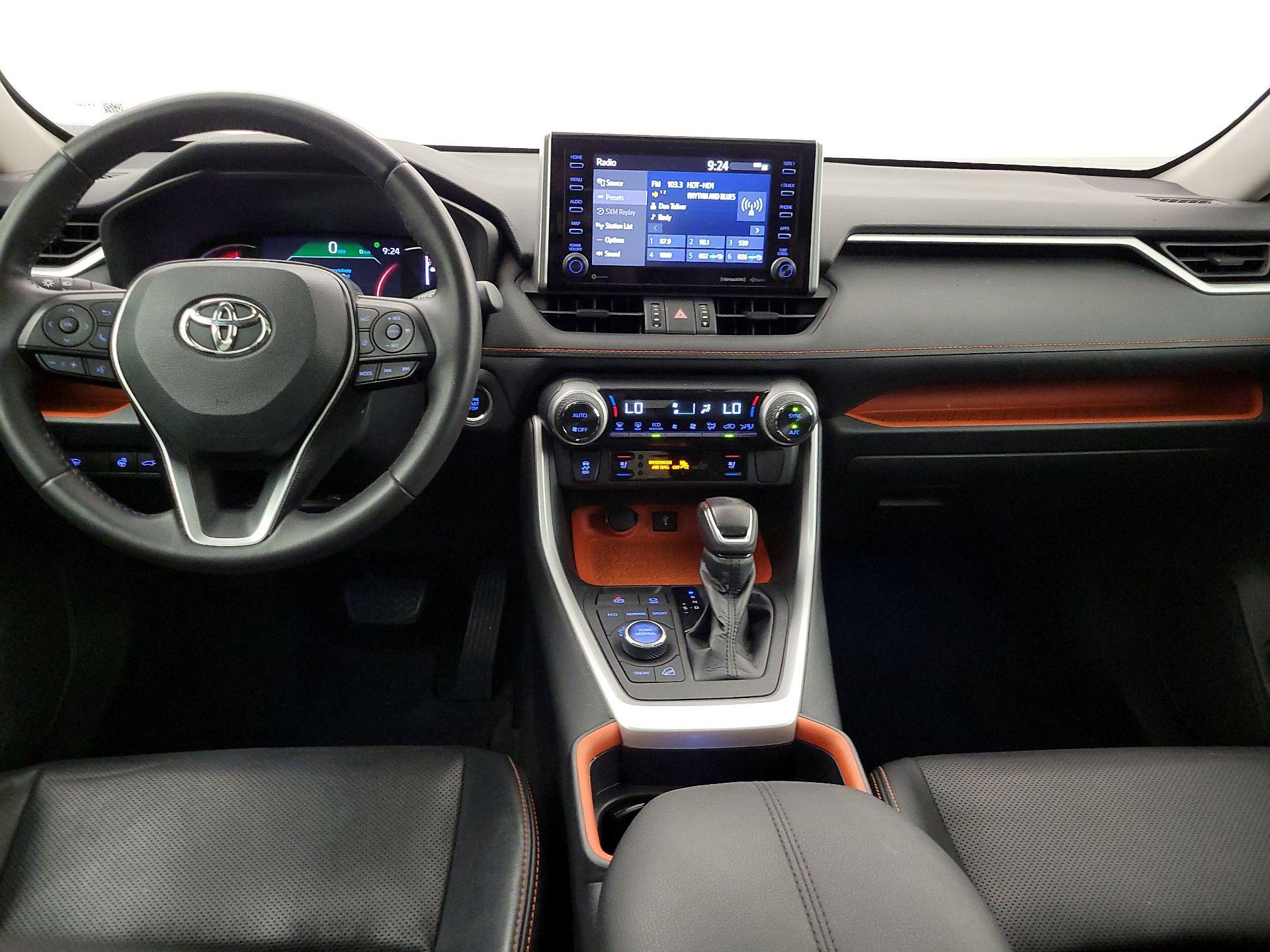 Thumbnail: 2020 Toyota RAV4 - 9