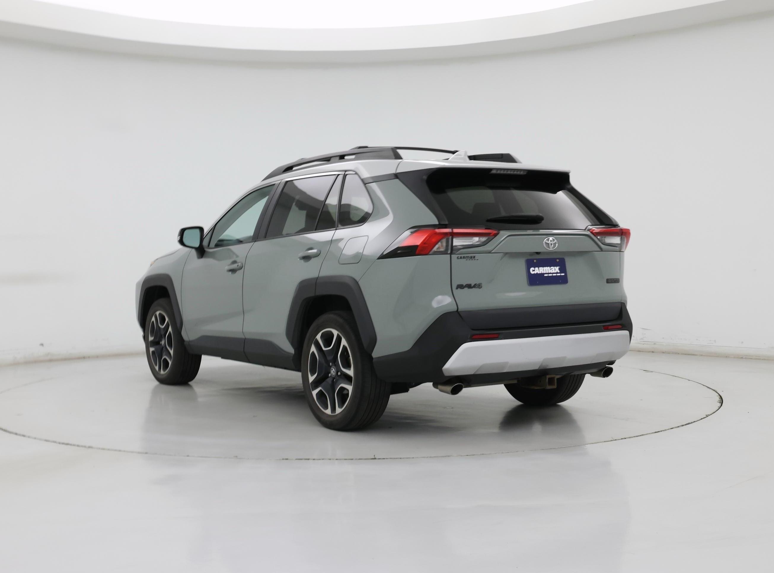 Thumbnail: 2020 Toyota RAV4 - 2