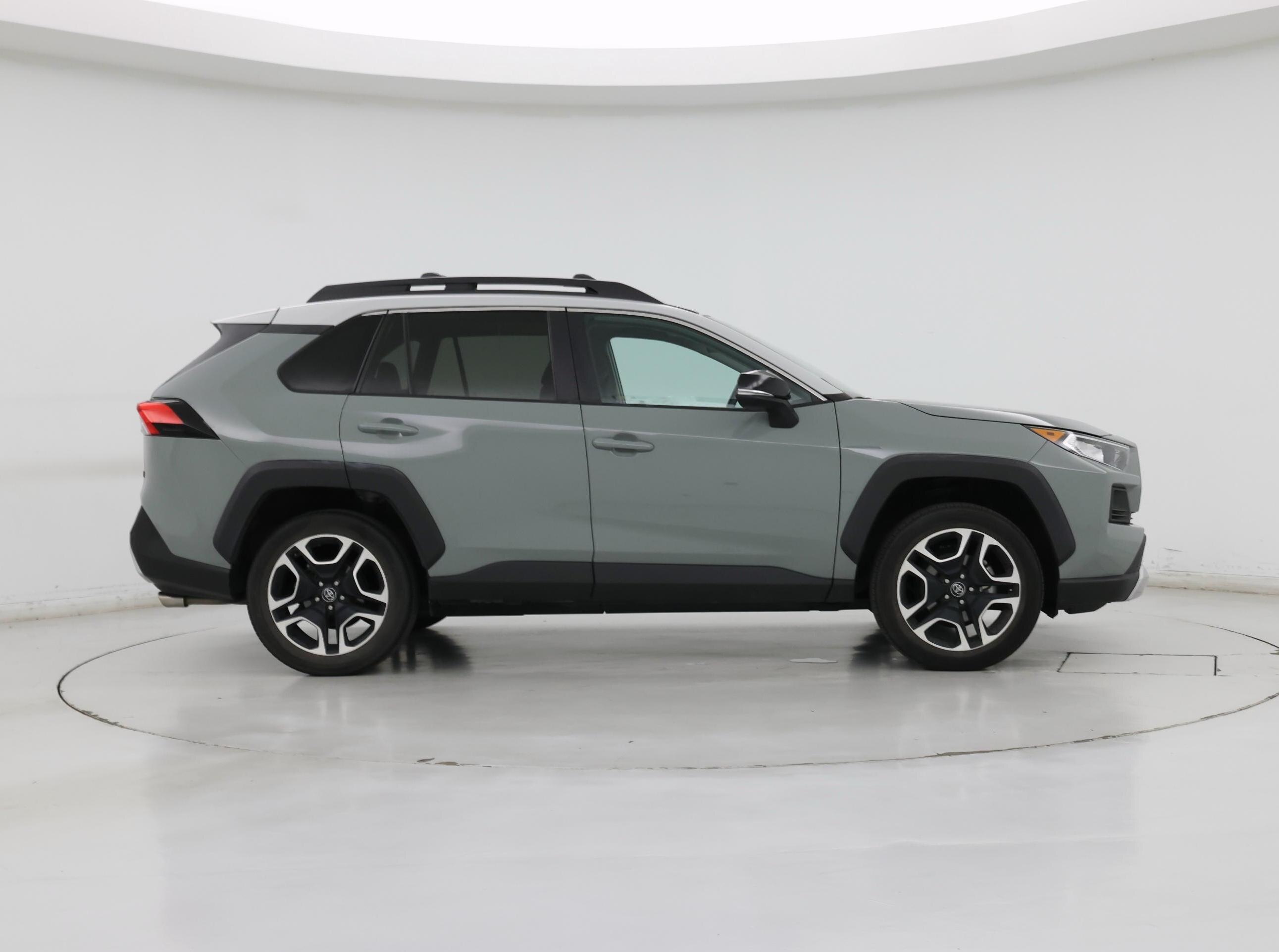 Thumbnail: 2020 Toyota RAV4 - 7