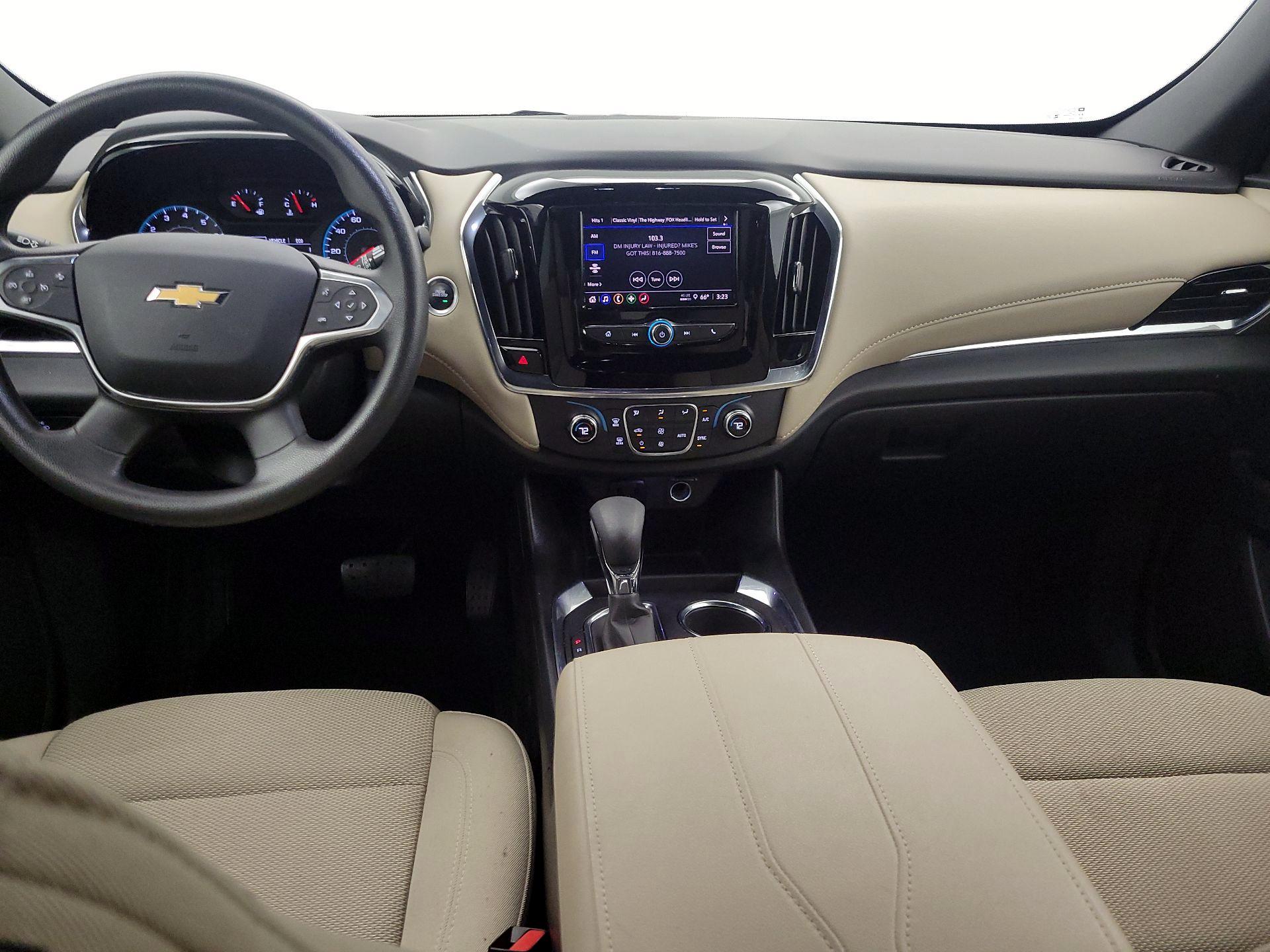 Thumbnail: 2023 Chevrolet Traverse - 9