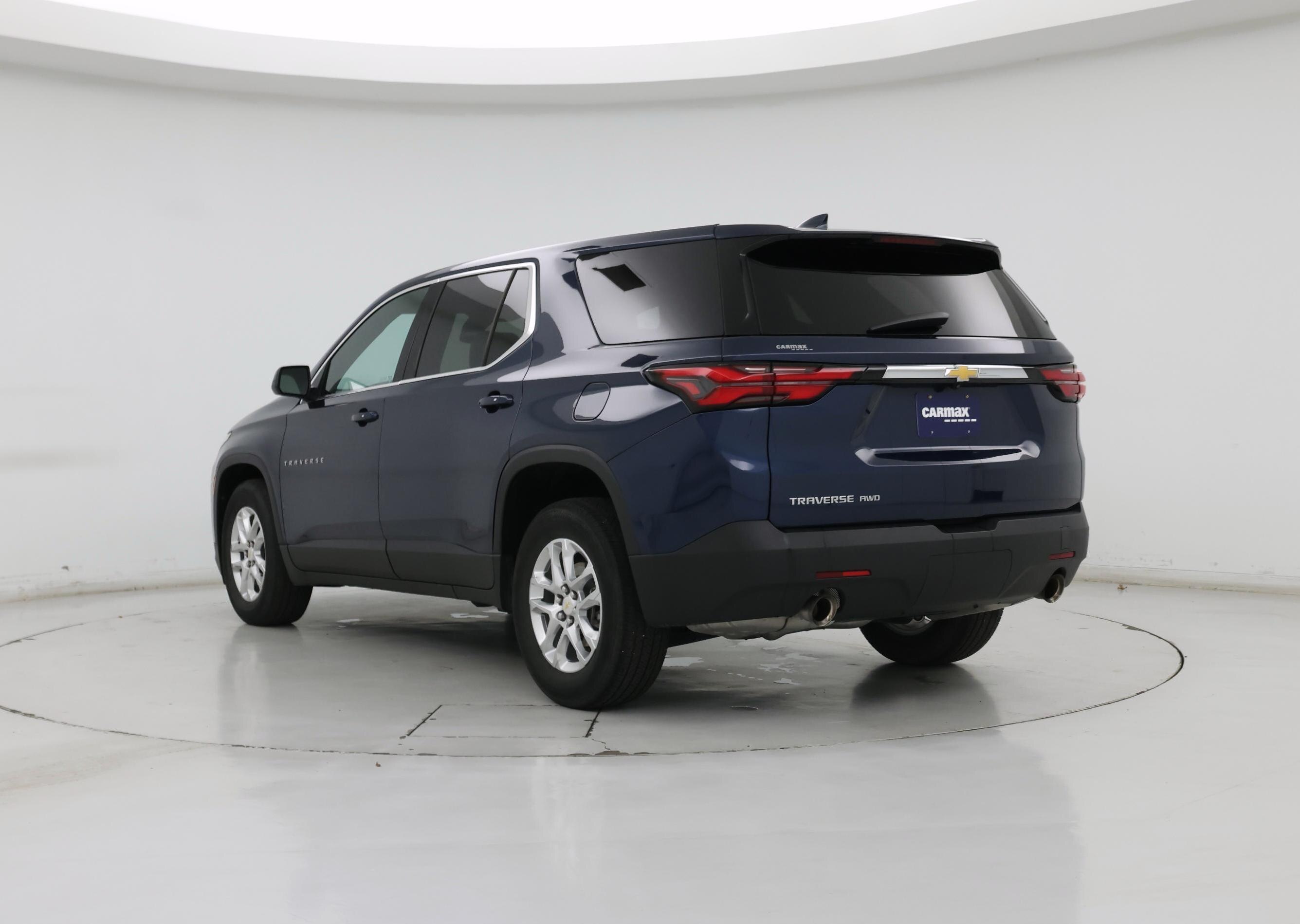 Thumbnail: 2023 Chevrolet Traverse - 2
