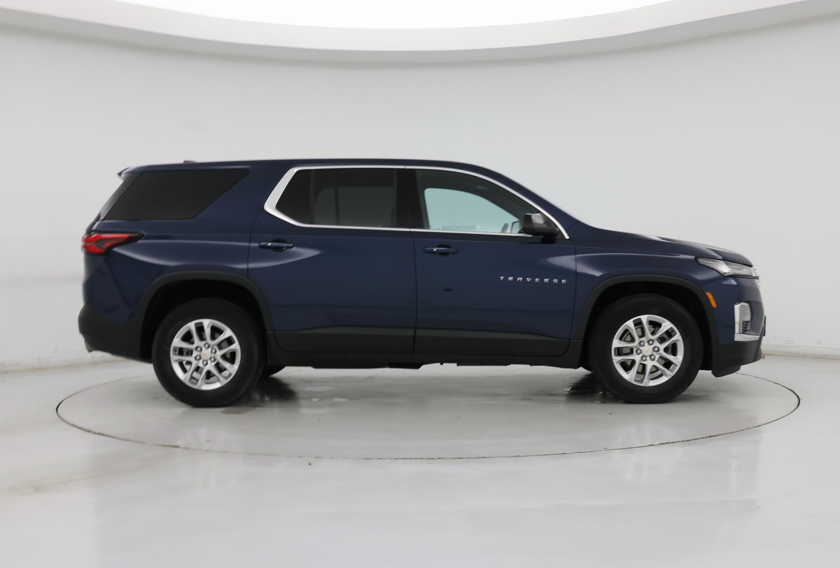 Thumbnail: 2023 Chevrolet Traverse - 7