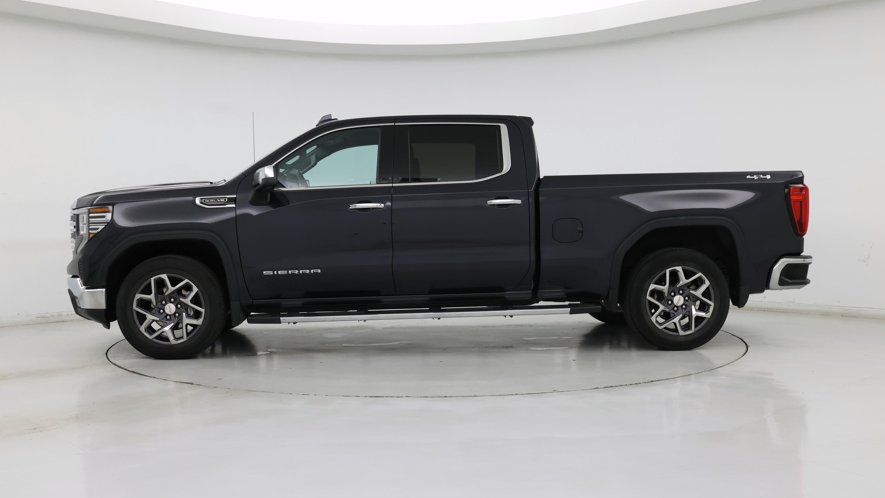 Thumbnail: 2023 GMC Sierra 1500 - 3