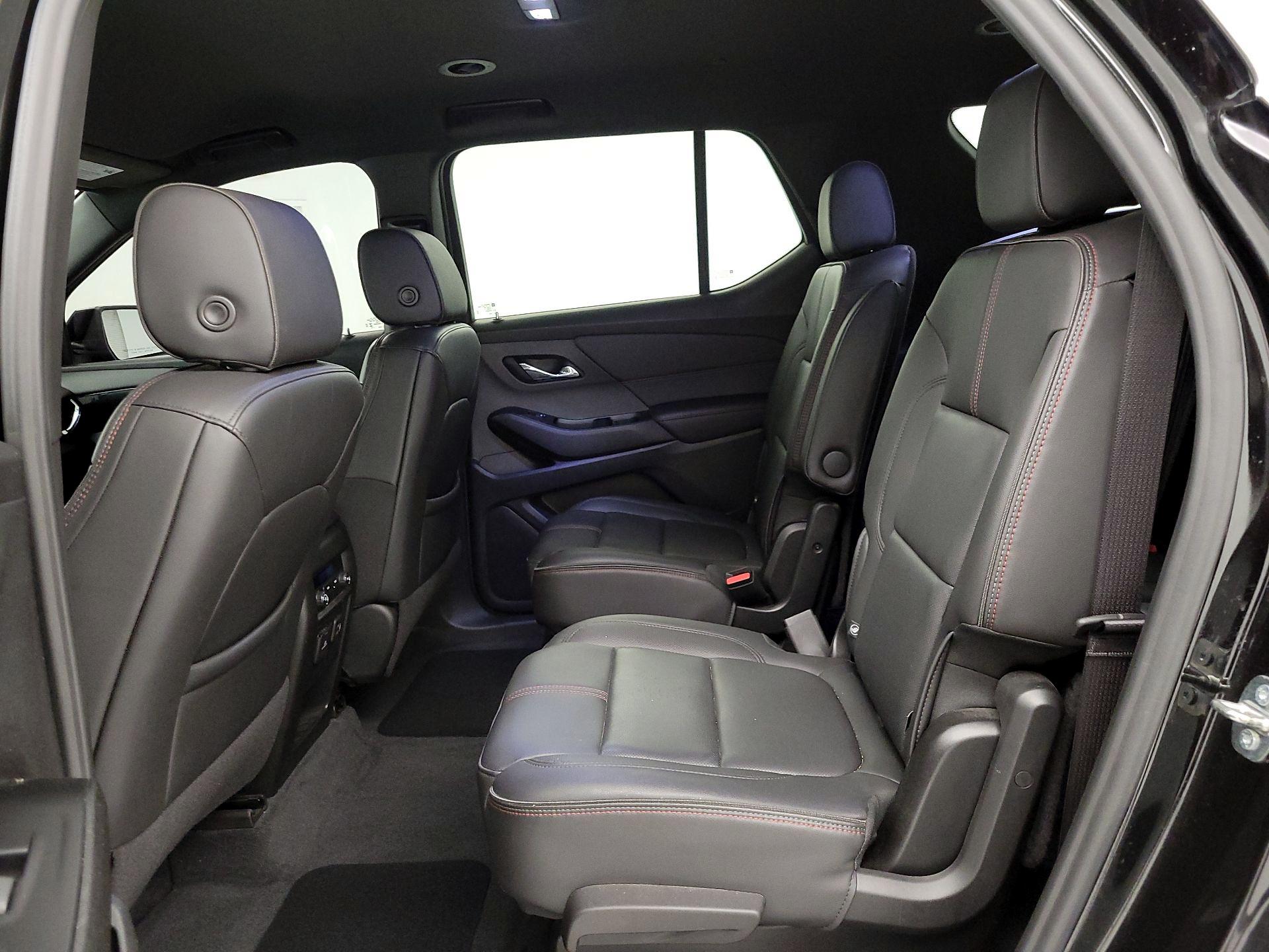 Thumbnail: 2023 Chevrolet Traverse - 20