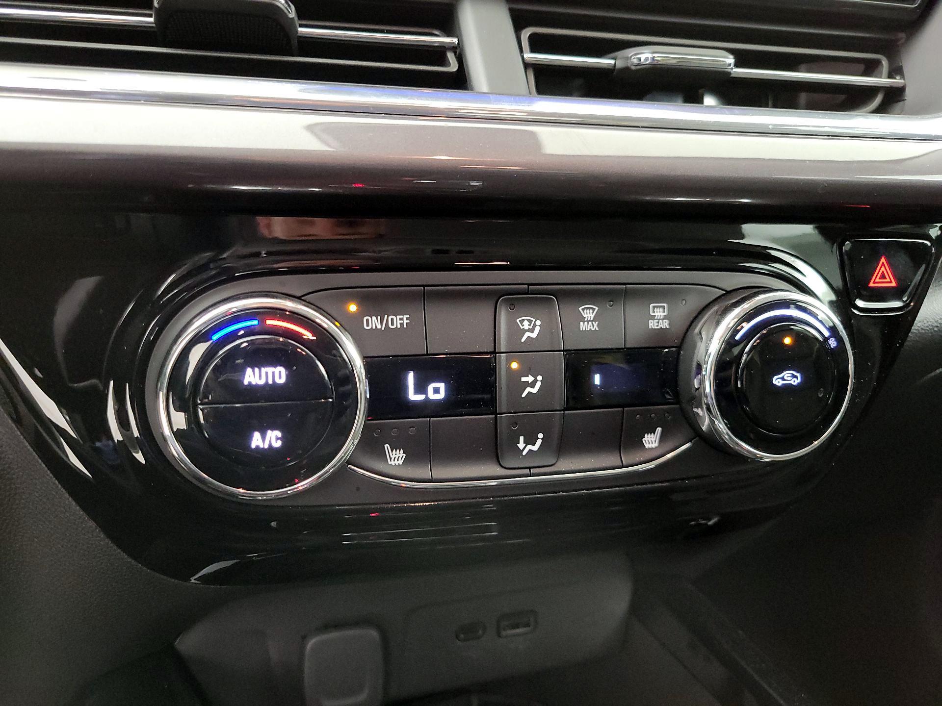 Thumbnail: 2025 Chevrolet Trax - 16