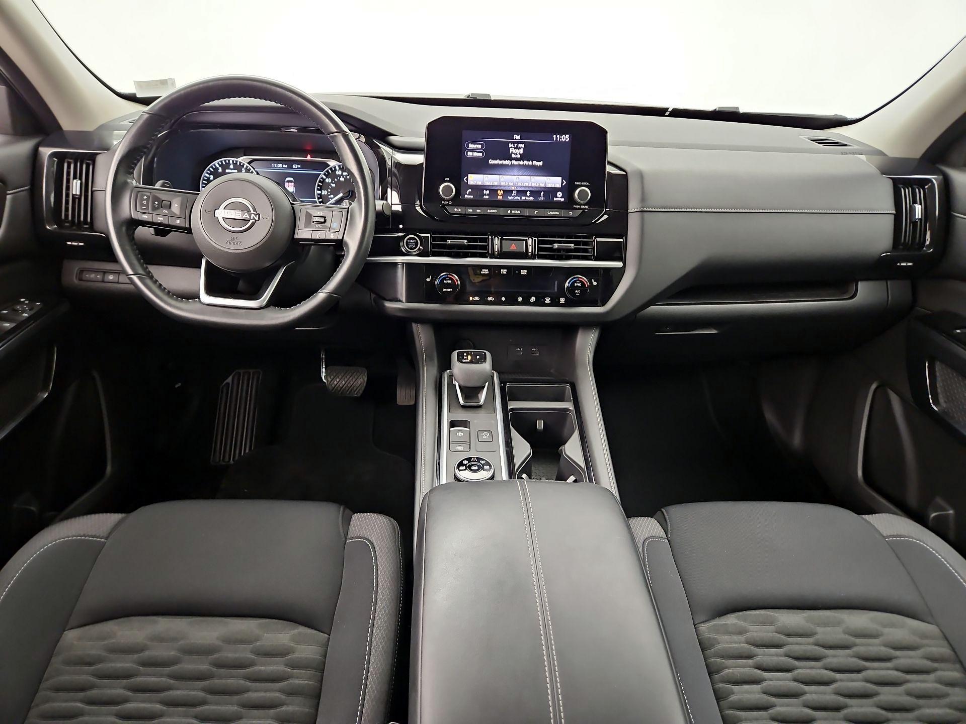 Thumbnail: 2022 Nissan Pathfinder - 9