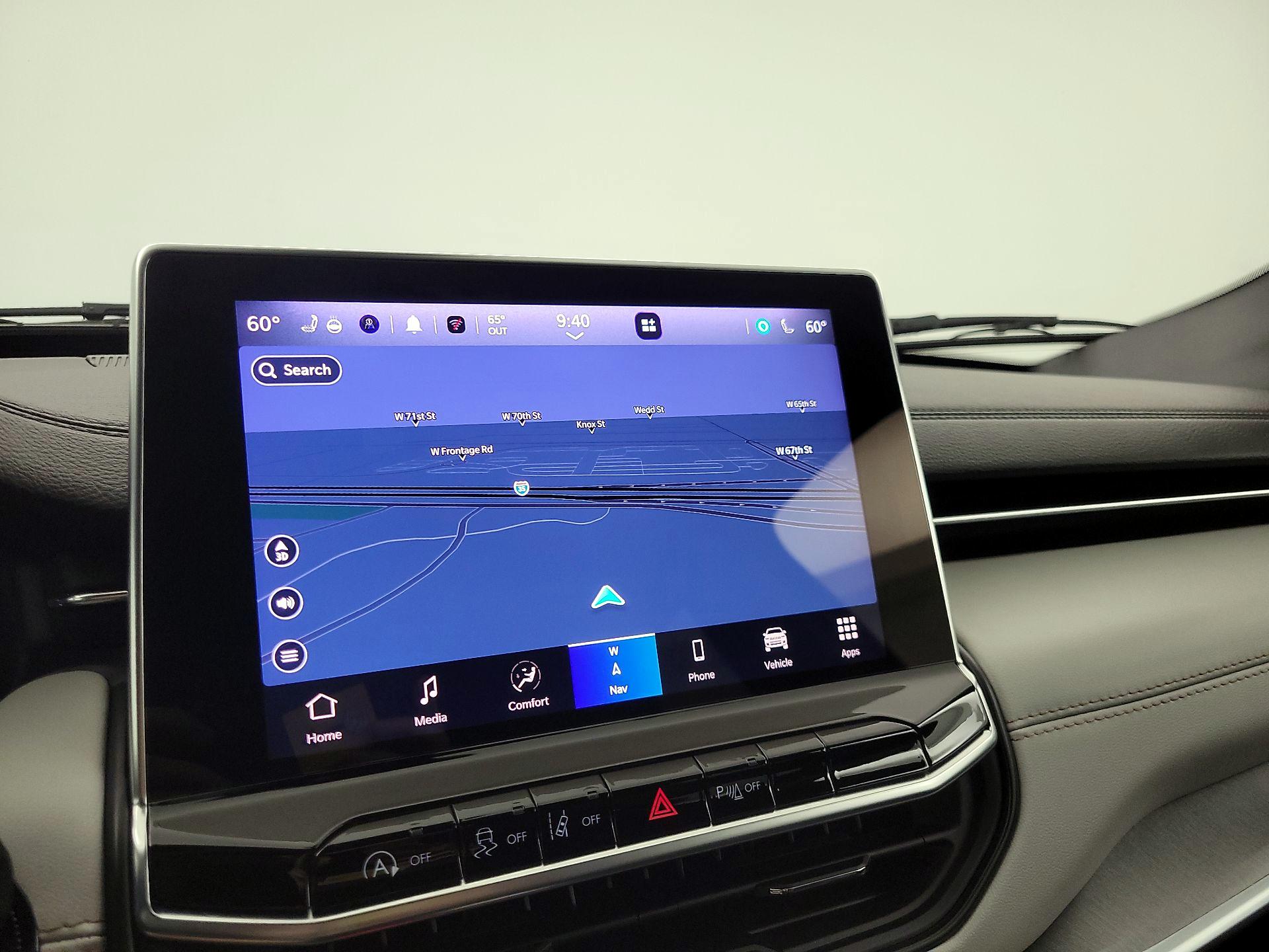 Thumbnail: 2024 Jeep Compass - 14