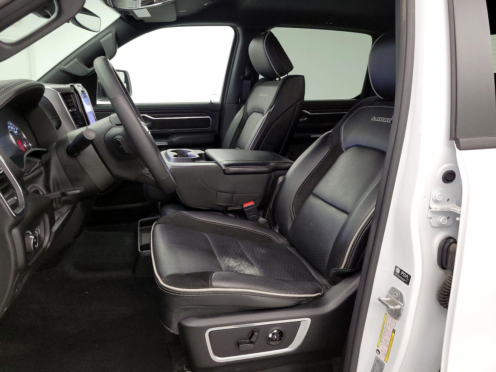 2025 RAM Ram 1500 Pickup Laramie - Photo 12