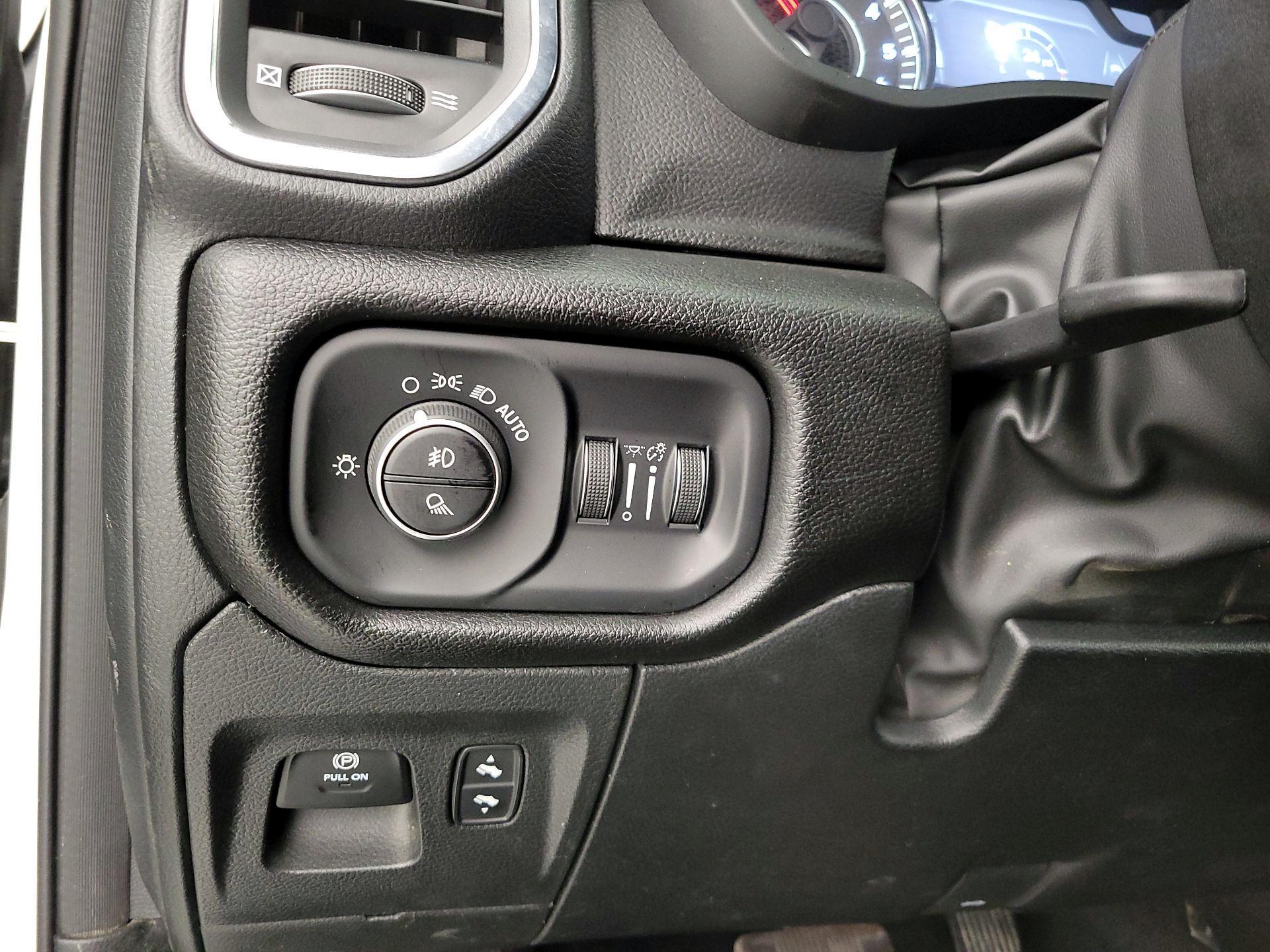 Thumbnail: 2025 RAM 1500 - 13
