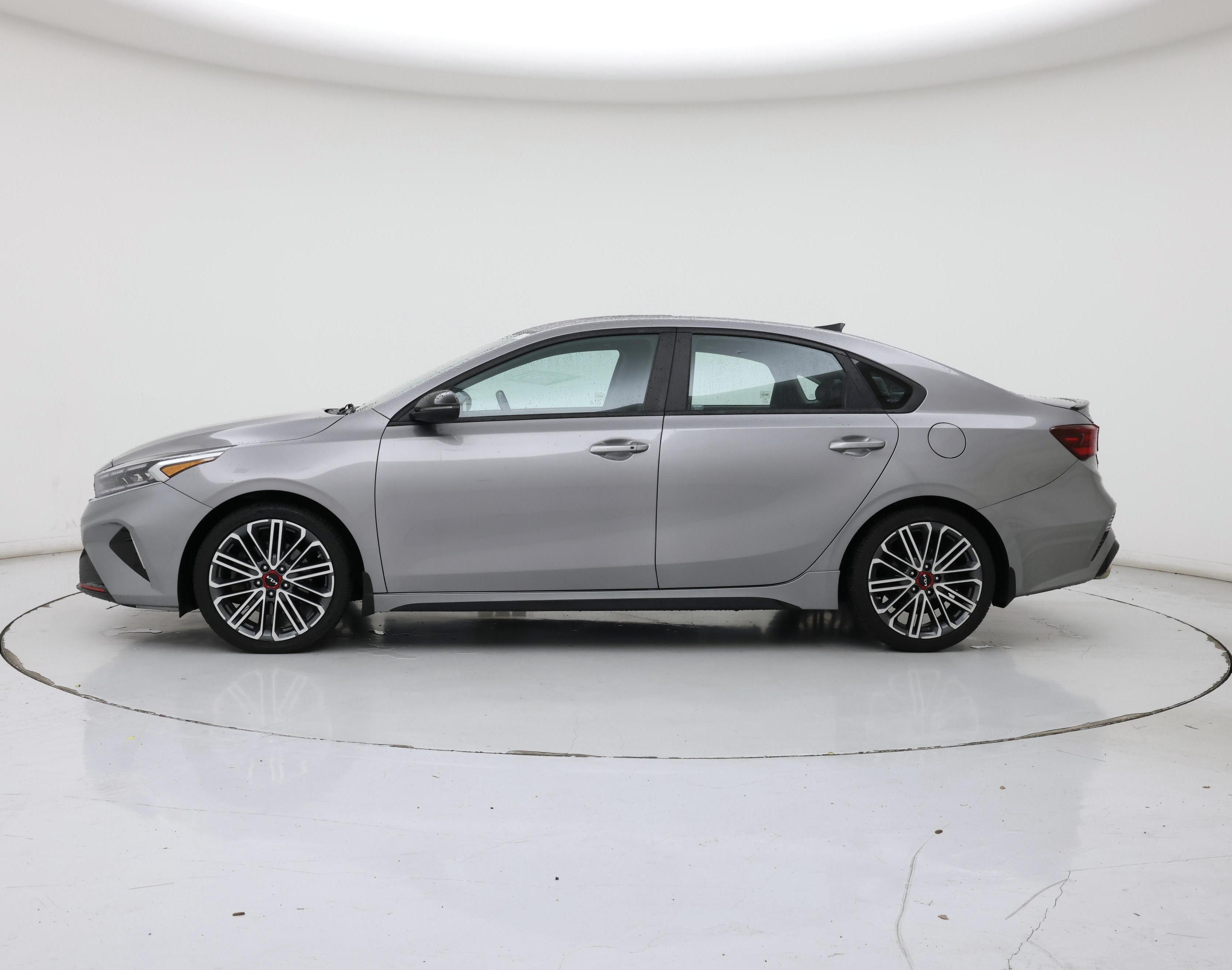 Thumbnail: 2023 Kia Forte - 3