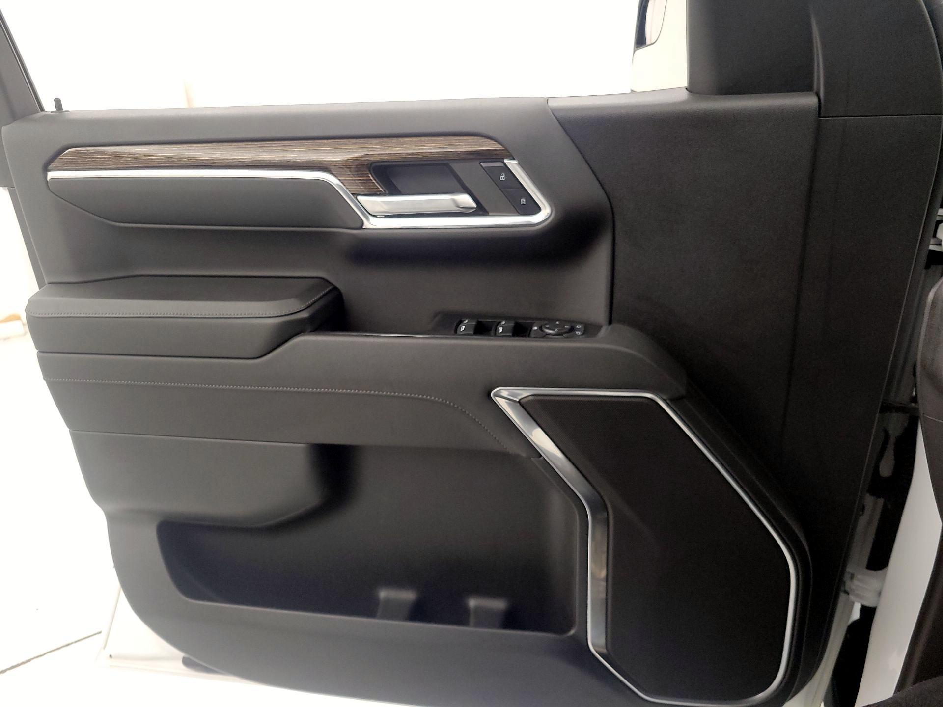 Thumbnail: 2023 GMC Sierra 1500 - 12