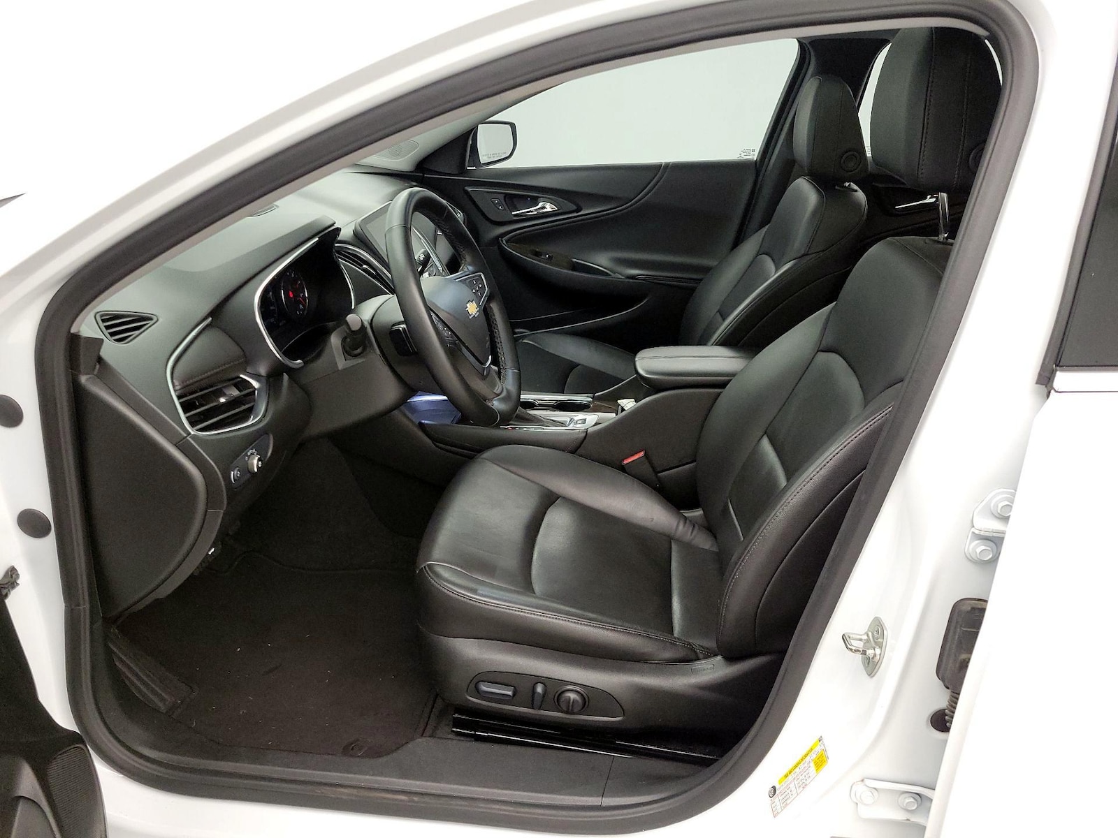 2024 Chevrolet Malibu 2LT - Photo 12