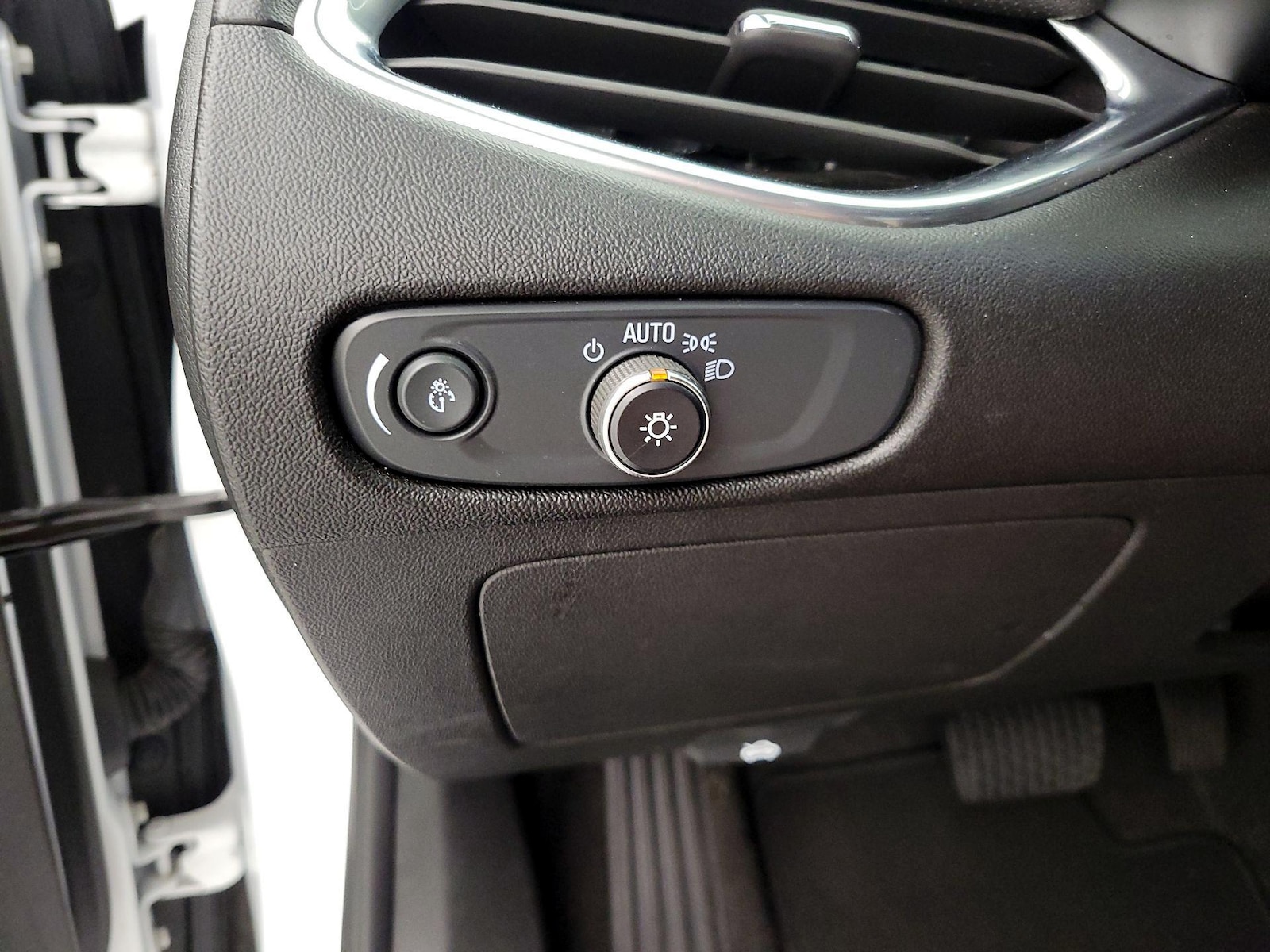 2024 Chevrolet Malibu 2LT - Photo 14